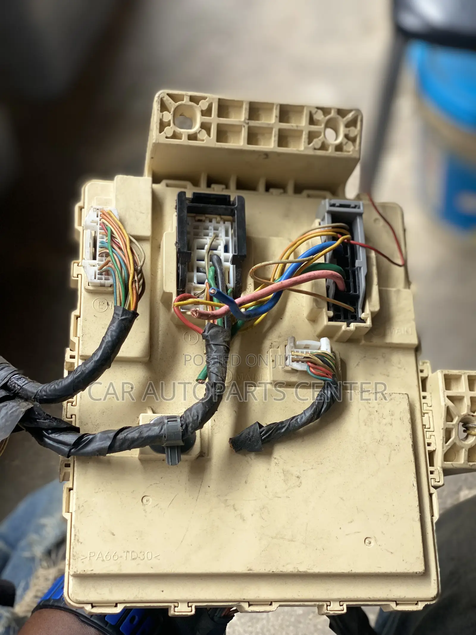 Kia Sedona 2015-2018 Dashboard Fusebox