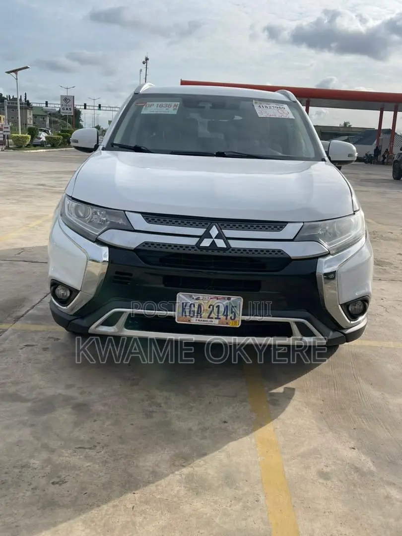 Mitsubishi Outlander SEL S-AWC 2020 White