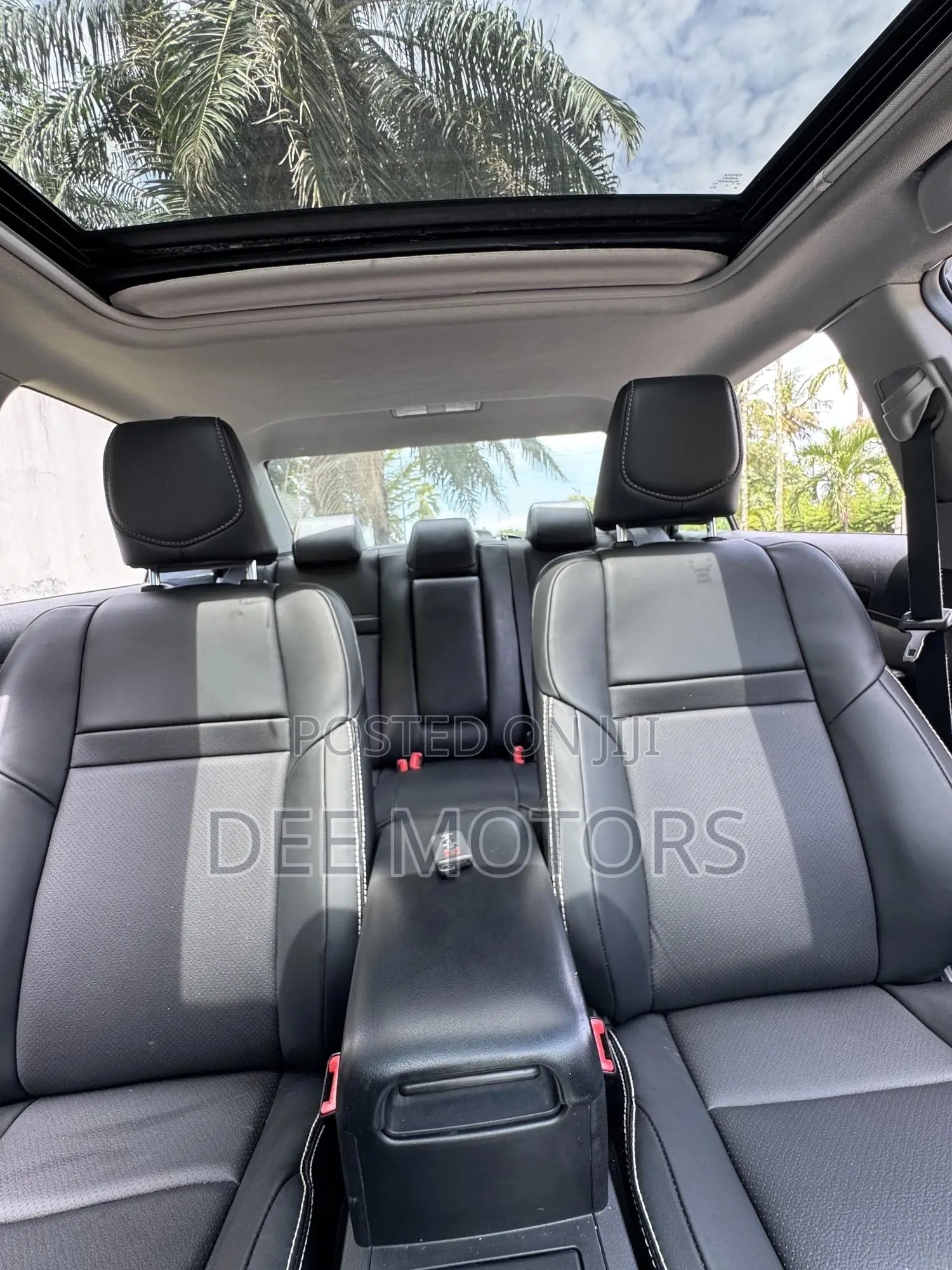 Toyota Camry SE 4dr Sedan (2.5L 4cyl 6A) 2014 Gray