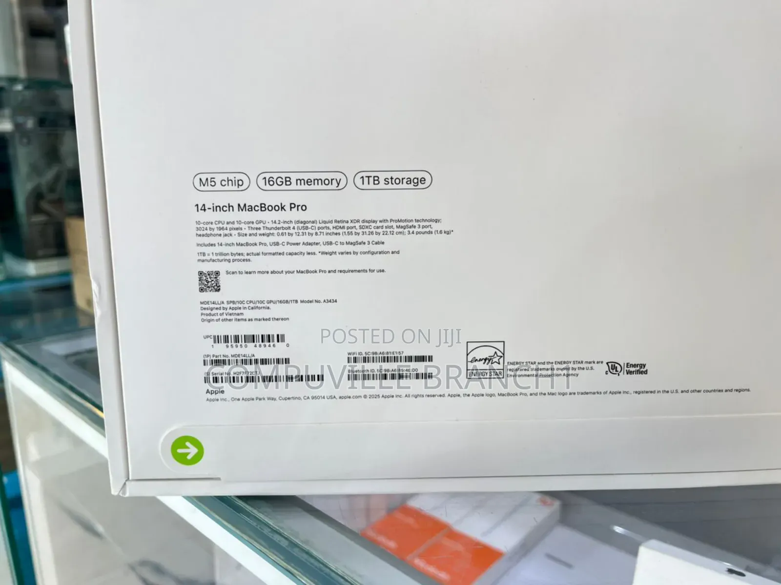 New Laptop Apple MacBook Pro 2025 M5 14-inch 16GB Apple M5 SSD 1T