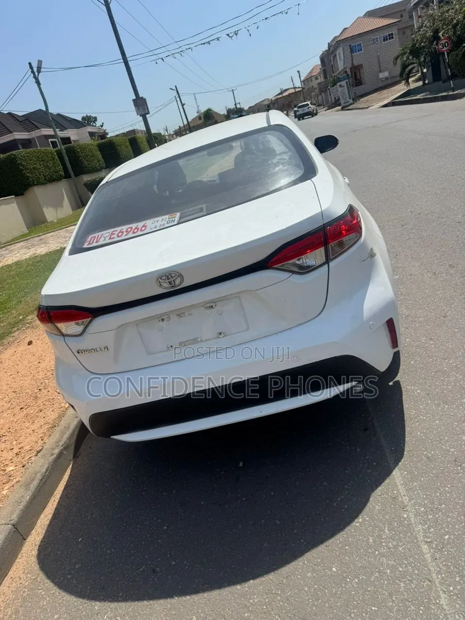 Toyota Corolla S Premium 4dr Sedan (1.8L 4cyl CVT) 2016 White