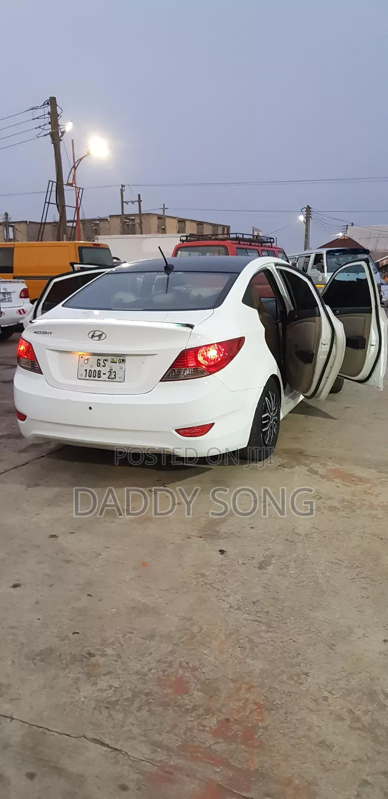 Hyundai Accent GLS 4dr Sedan (1.6L 4cyl 6A) 2014 White