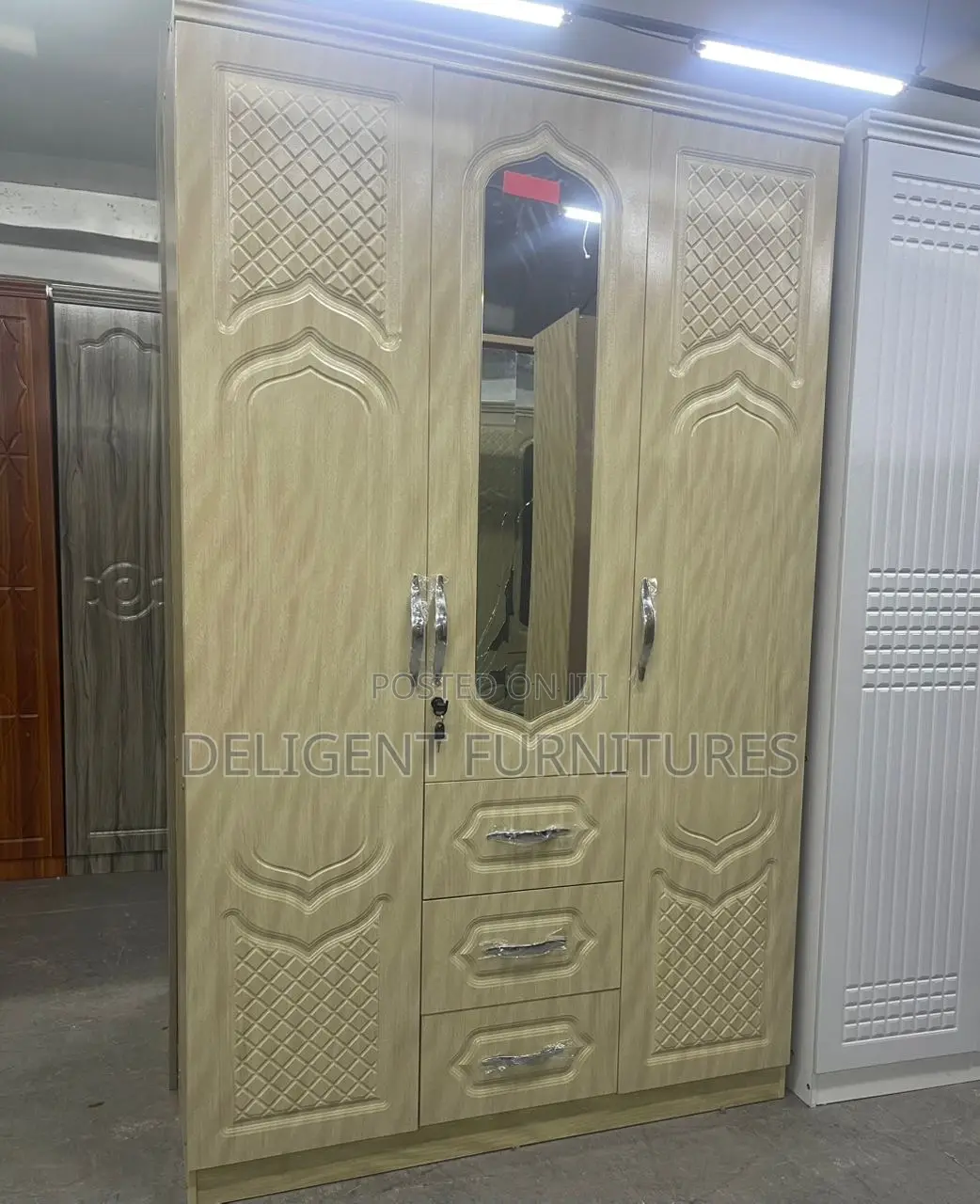 Black 3 in 1 Wardrobe (Payment on Delivery)