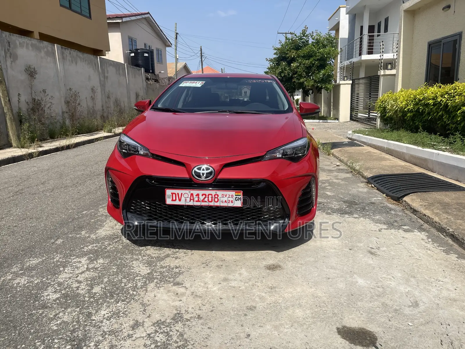 Toyota Corolla 2017 Red
