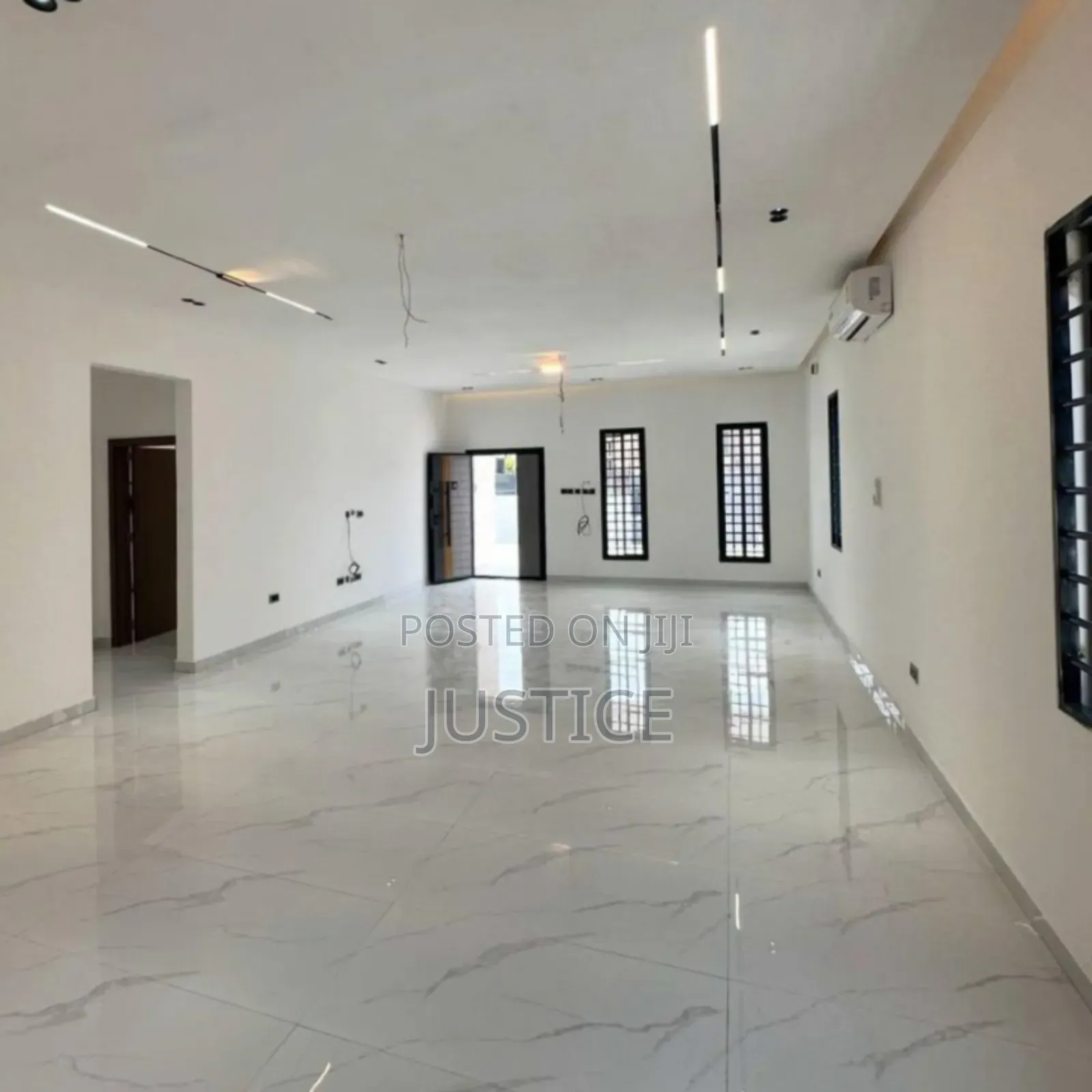 3bdrm House in Lakeside Estate for sale