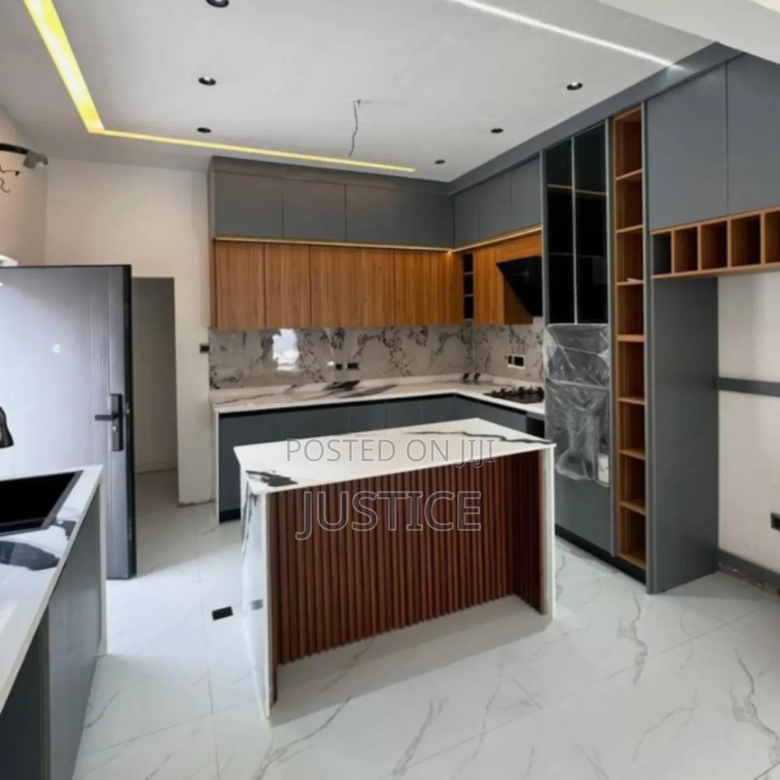 3bdrm House in Lakeside Estate for sale