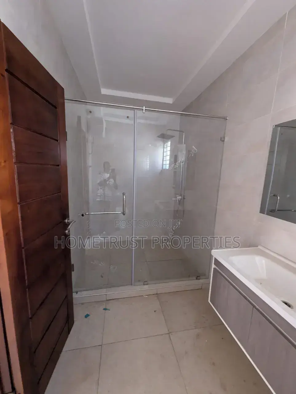 4bdrm Duplex in Achimota Mall Area for rent