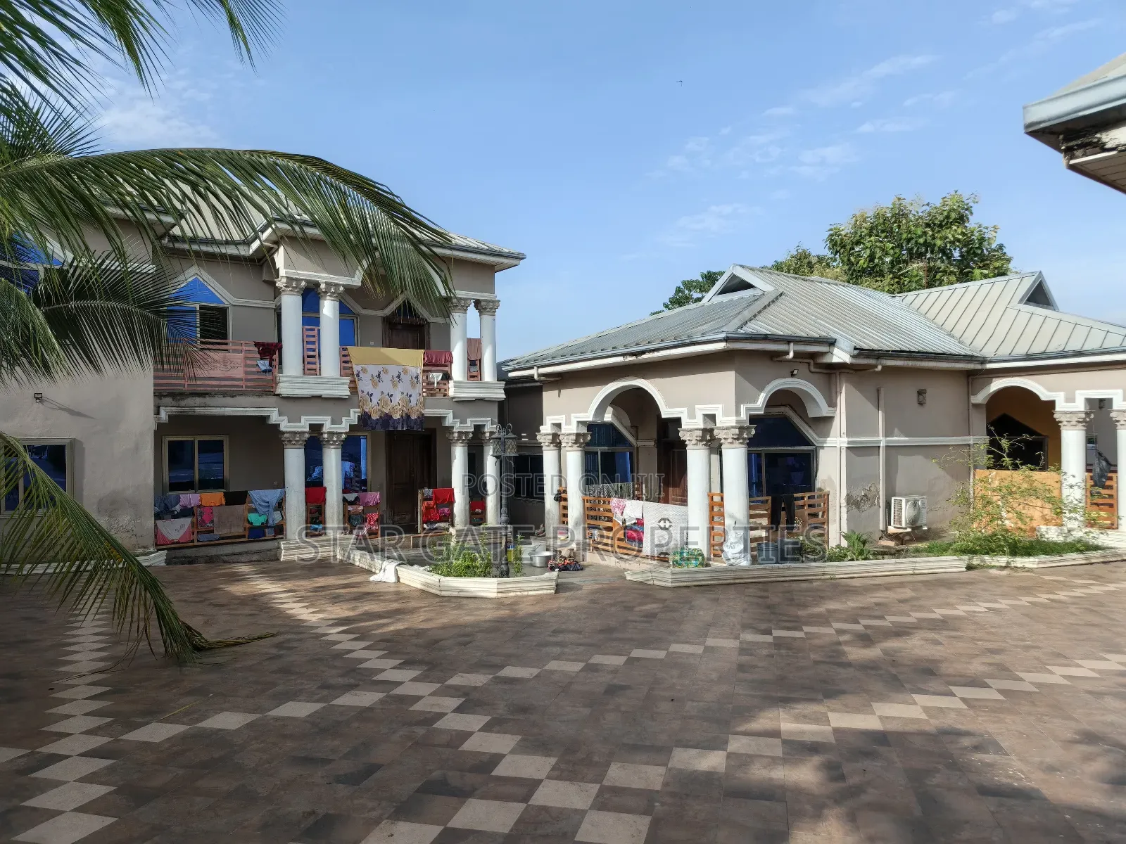 5bdrm House in Fumesua/ Kwamo., Ejisu-Juaben Municipal for sale