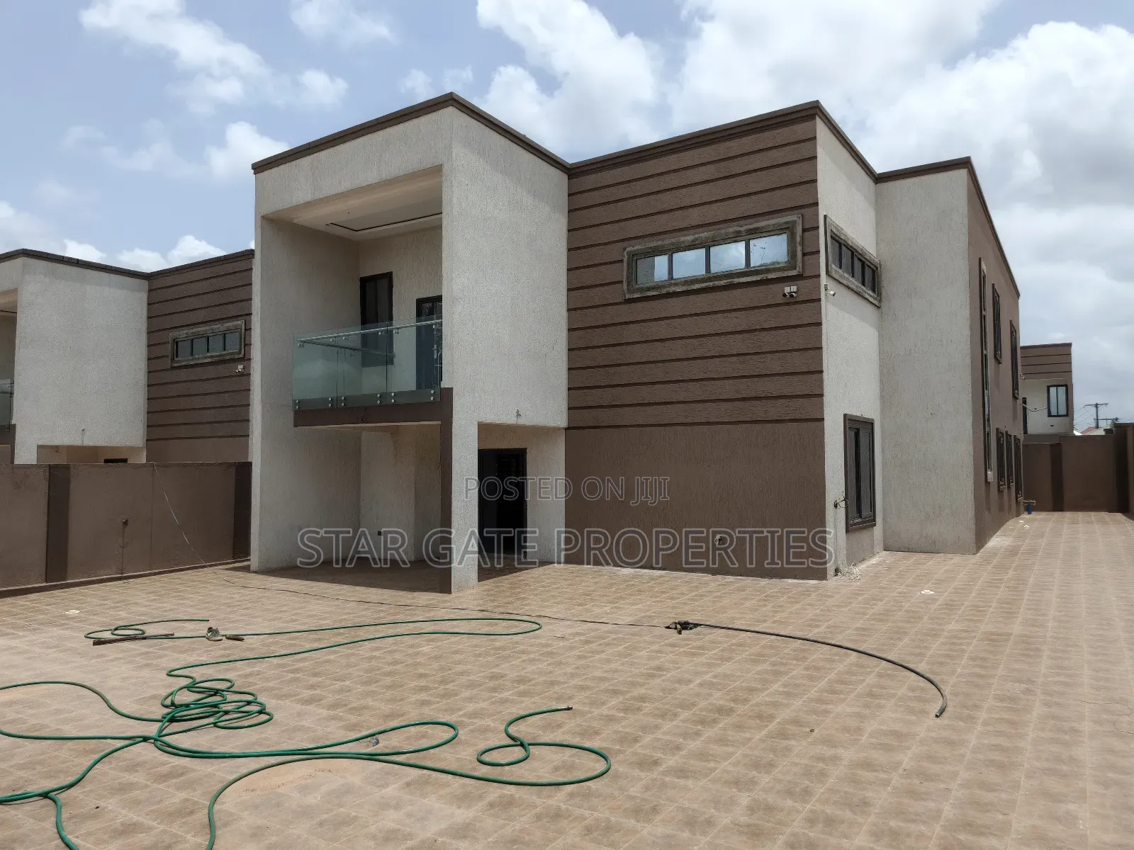 4bdrm House in Buokrom, Kumasi Metropolitan for sale
