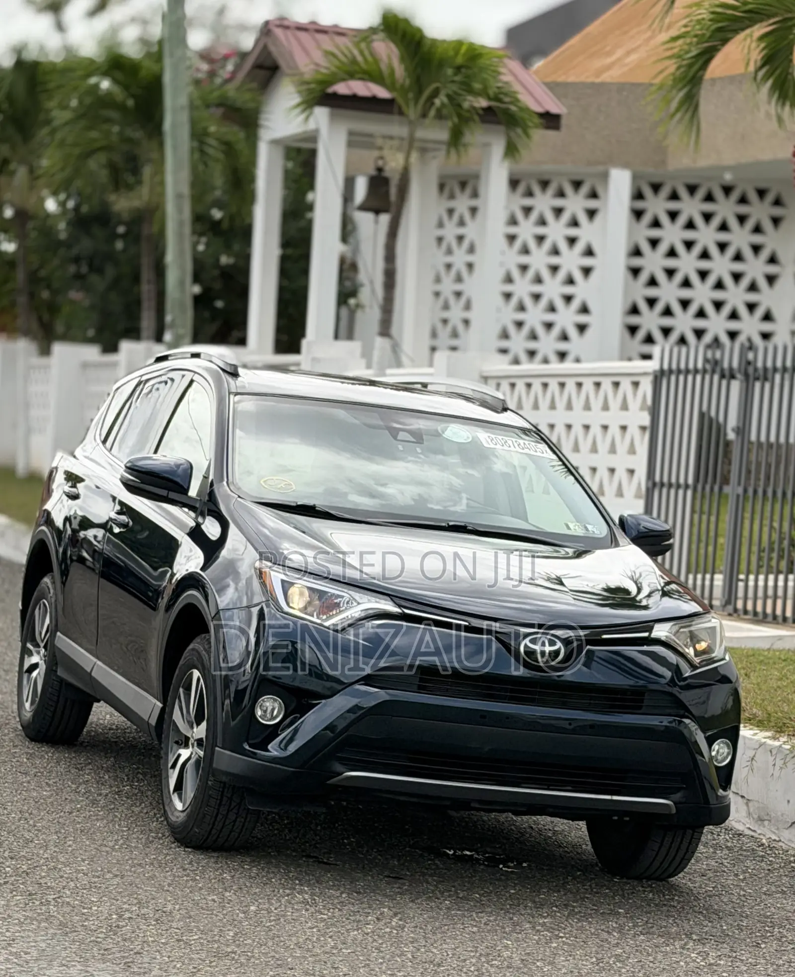 Toyota RAV4 XLE 4dr SUV AWD (2.5L 4cyl 6A) 2018 Black