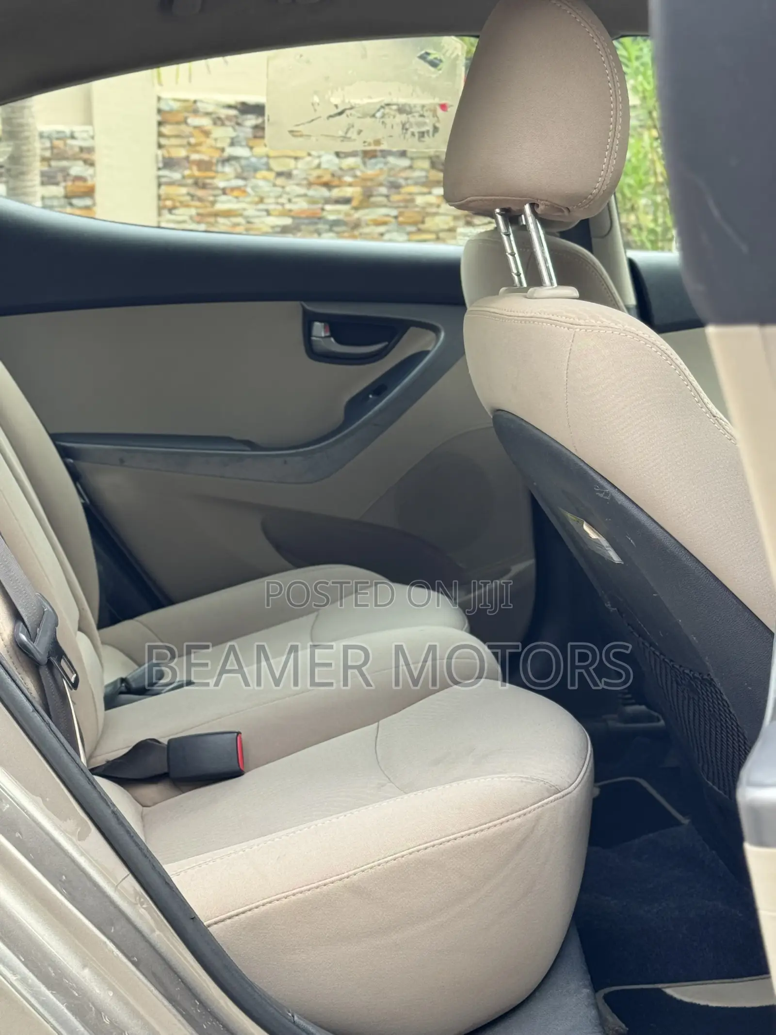 Hyundai Elantra SE 4dr Sedan (1.8L 4cyl 6A) 2015 Gold