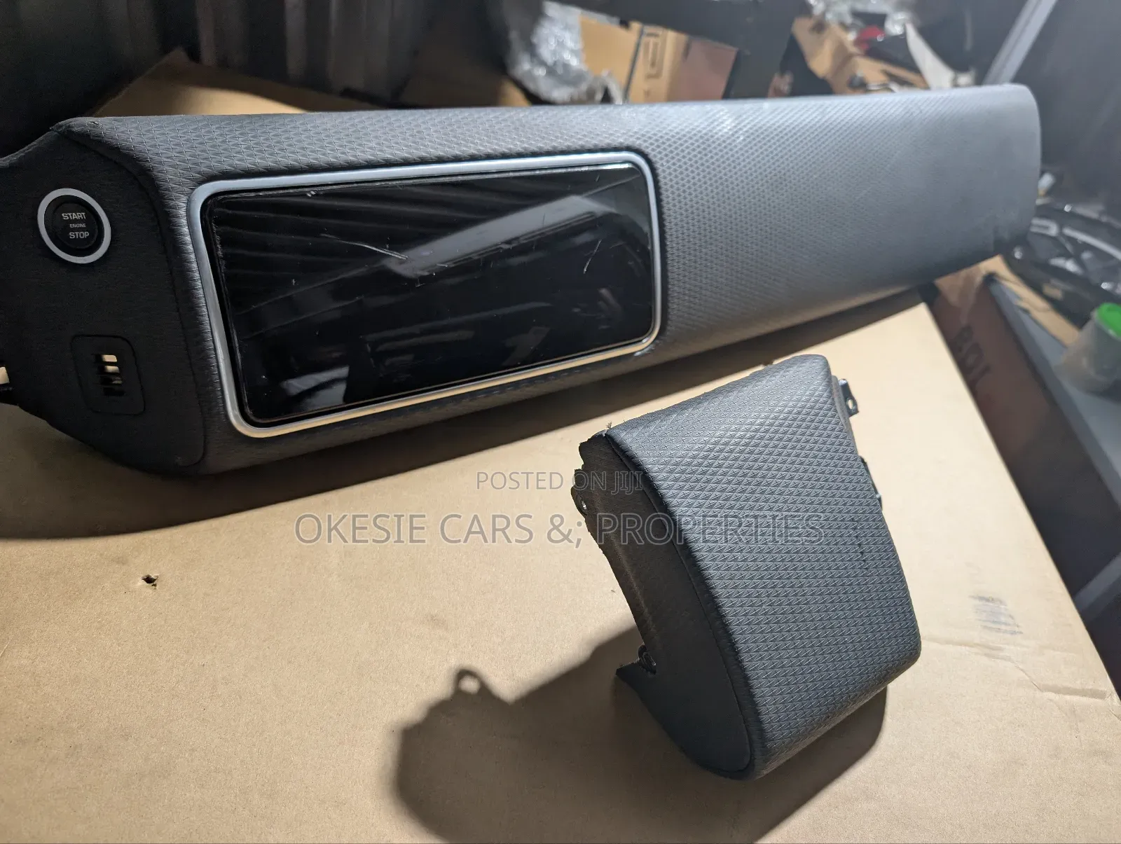 Velar Display Screen