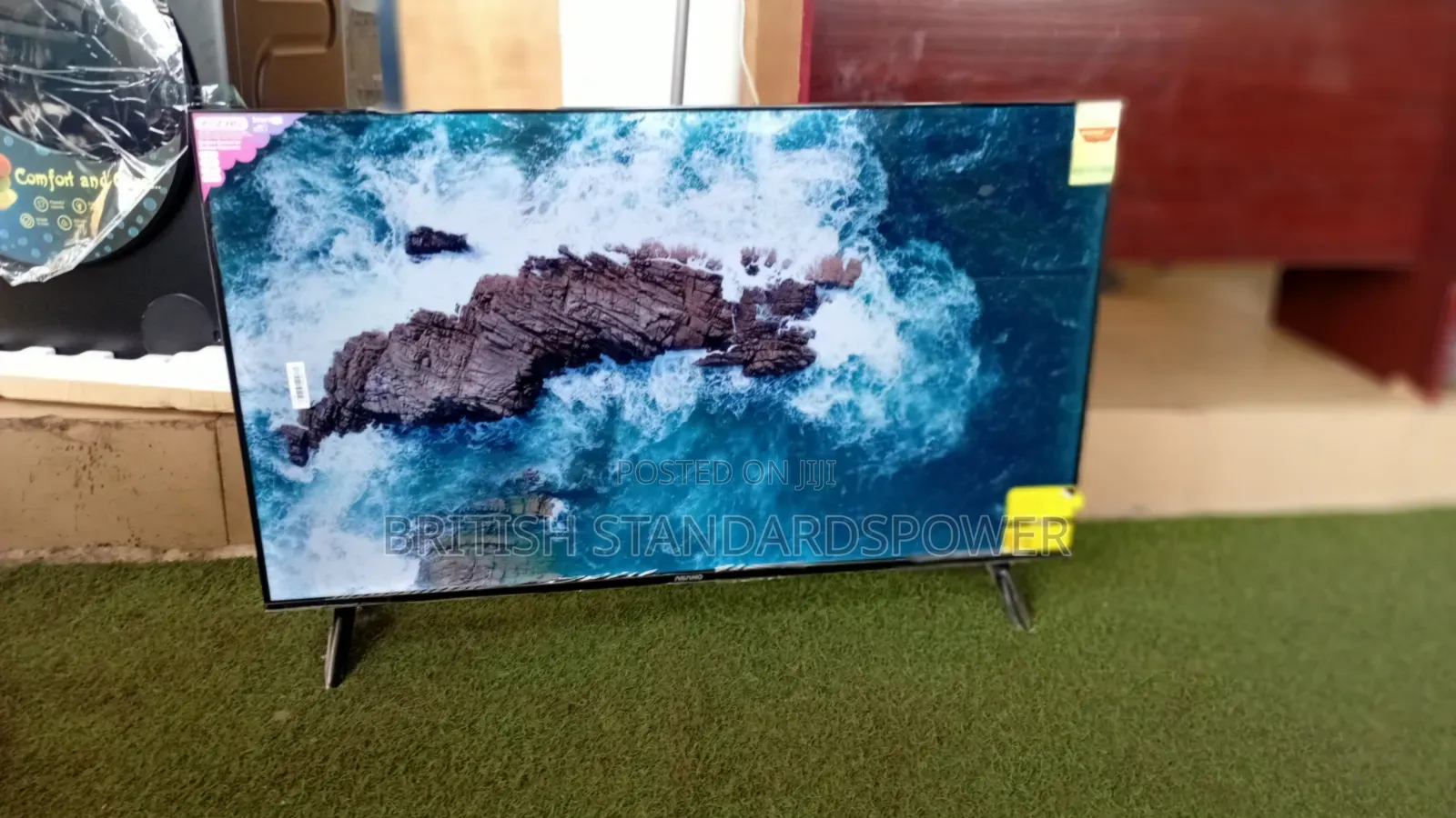 Bright Screen and Sound 50" Smart Dolphine Bay Tv