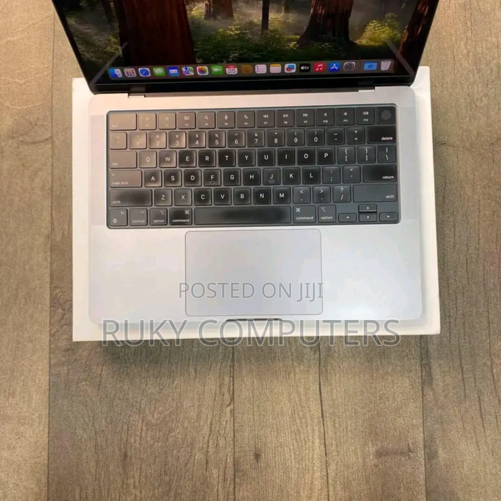 New Apple MacBook Pro 2023 M2 Max 14-inch 16GB Apple M2 SSD 512GB