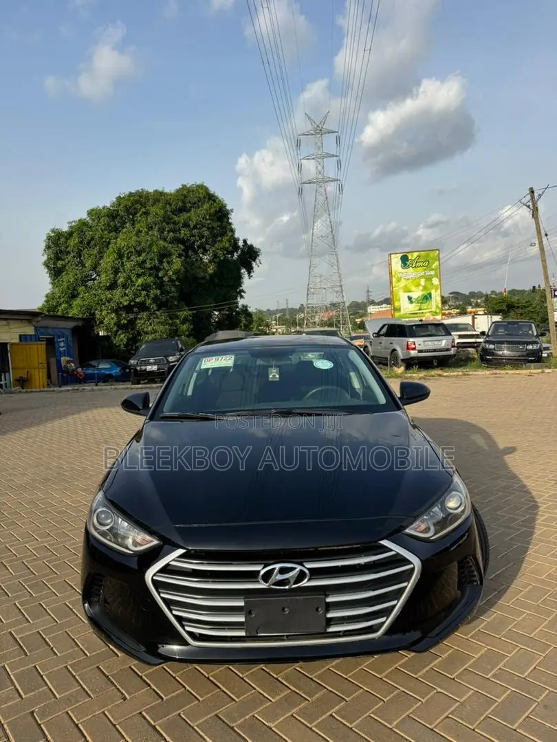 Hyundai Elantra 2017 Black