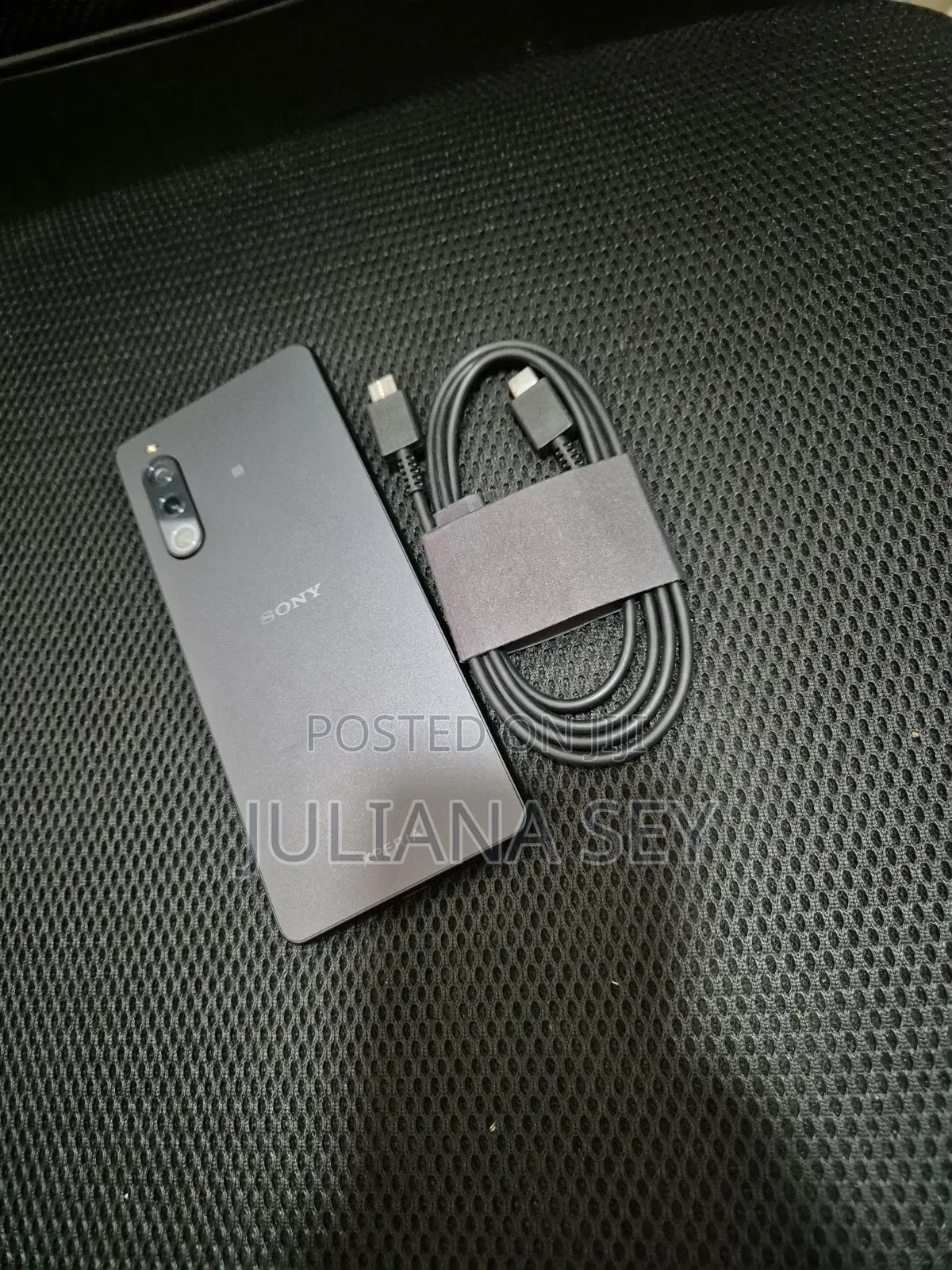 New Sony Xperia 10 V 128 GB Black