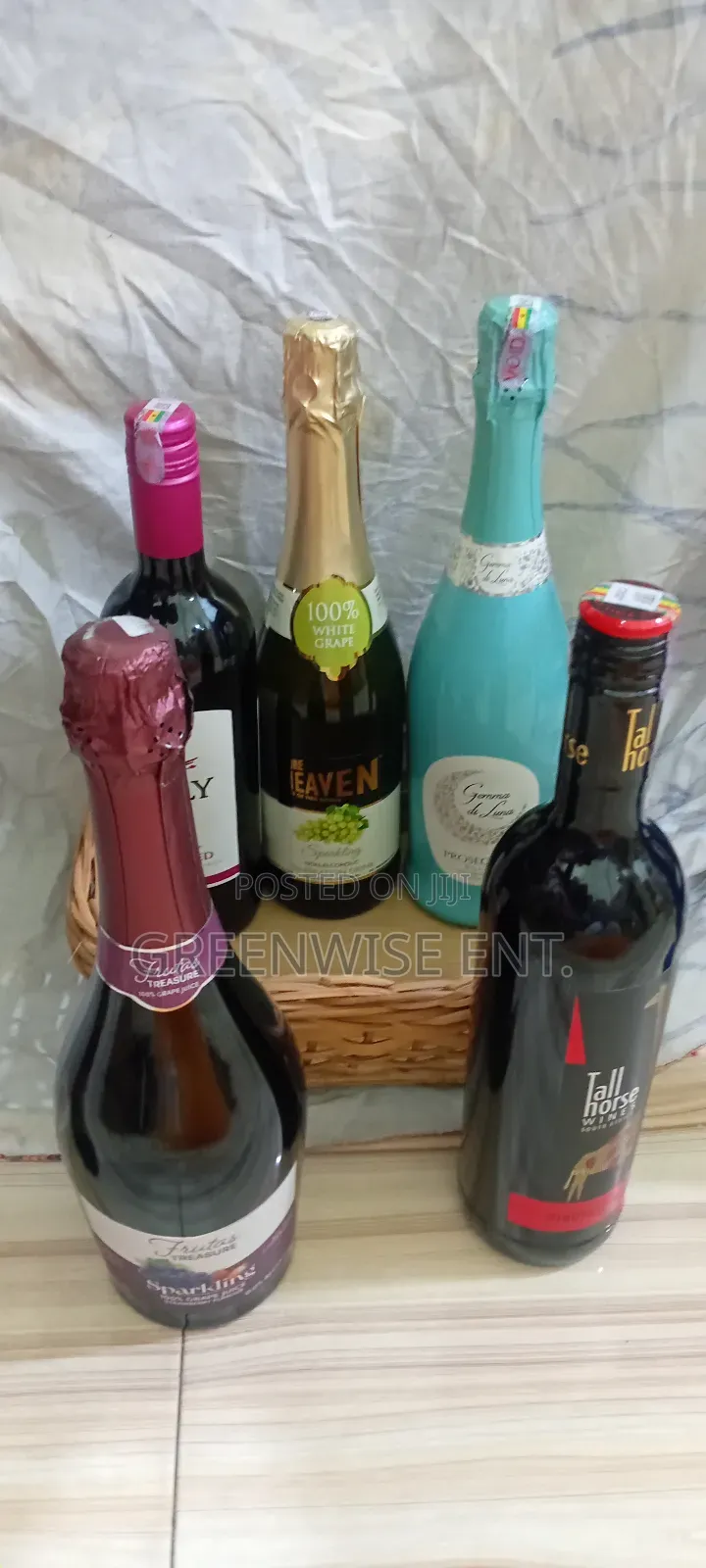 Elegant Wine Gift Hamper - Premium Birthday Gift