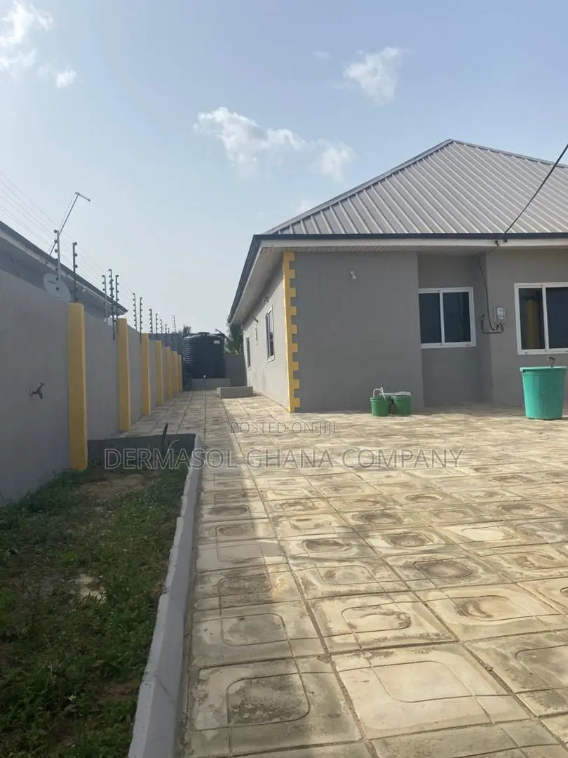 3bdrm House in Adom City Estate, Kasoa for sale