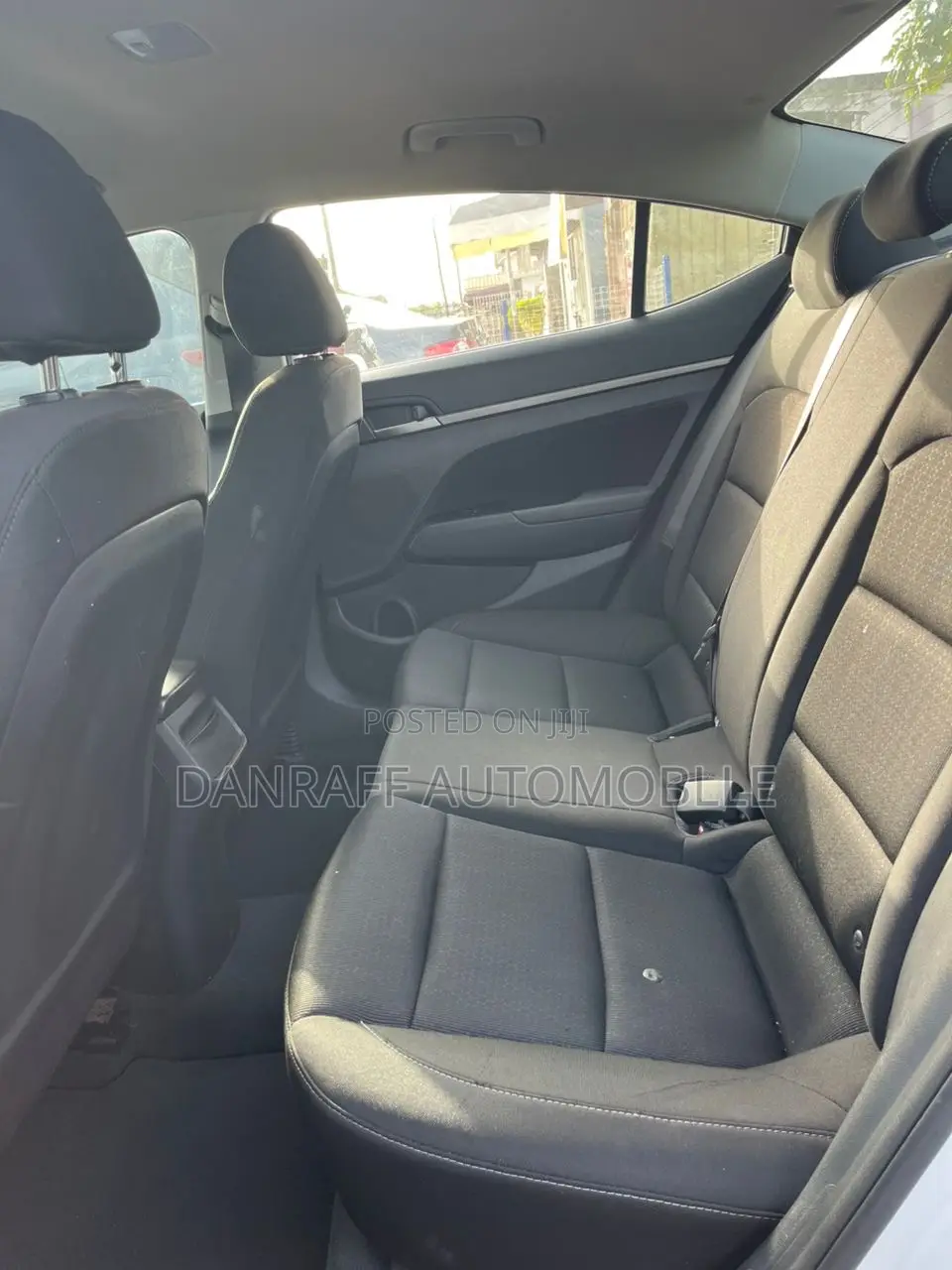 Hyundai Elantra SE 2018 White