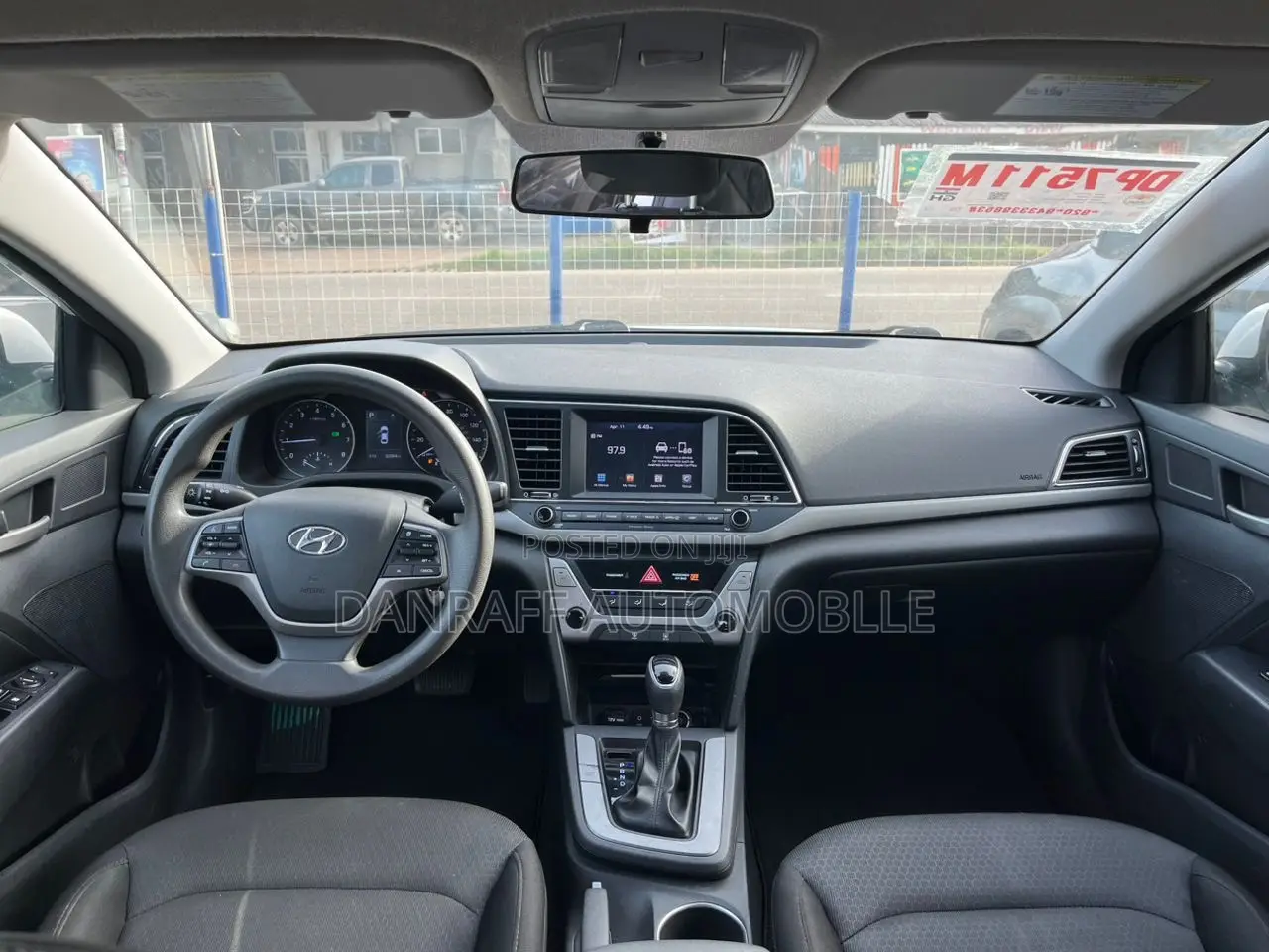 Hyundai Elantra SE 2018 White