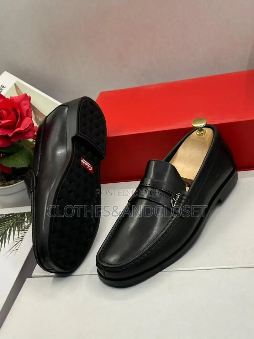 Clarks Men's Black Leather Slip-on Loafers