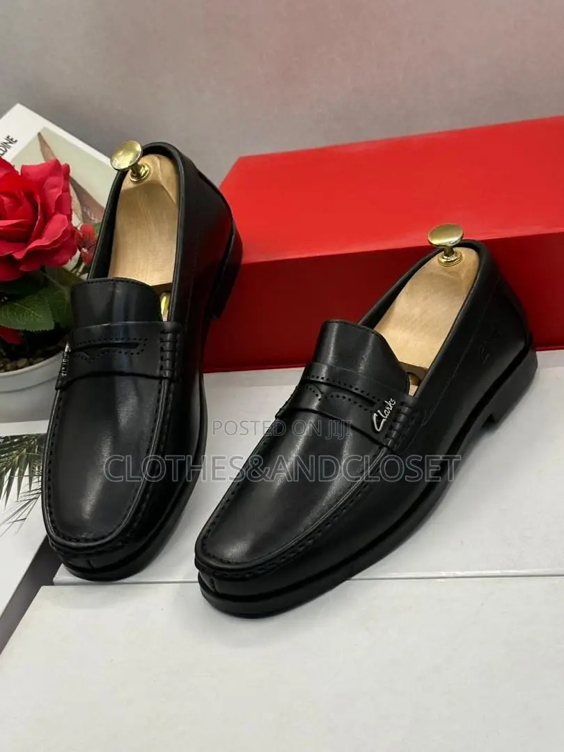 Clarks Men's Black Leather Slip-on Loafers