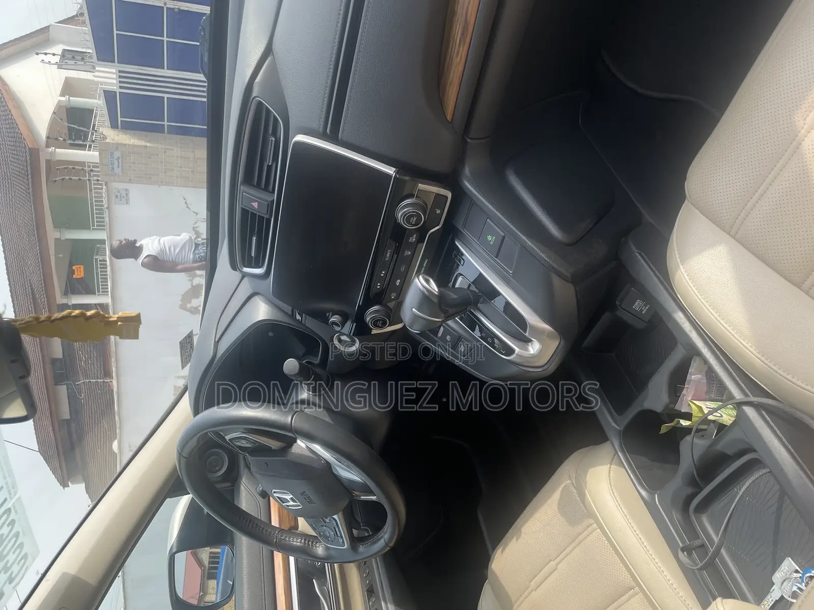 Honda CR-V Touring AWD 2018 Beige