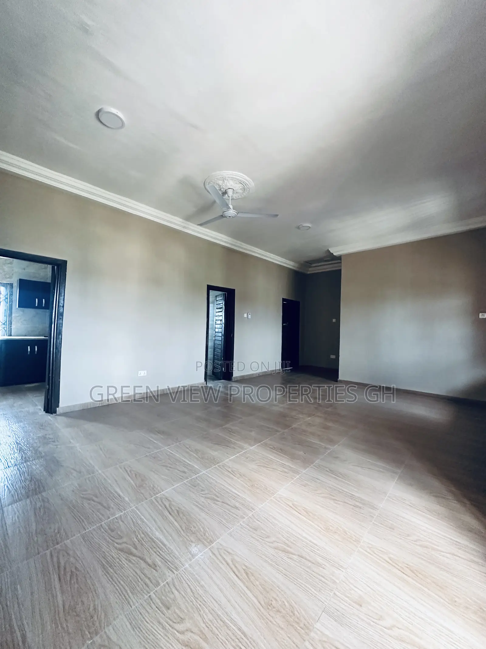 2bdrm Apartment in West Hills Mall Area for rent