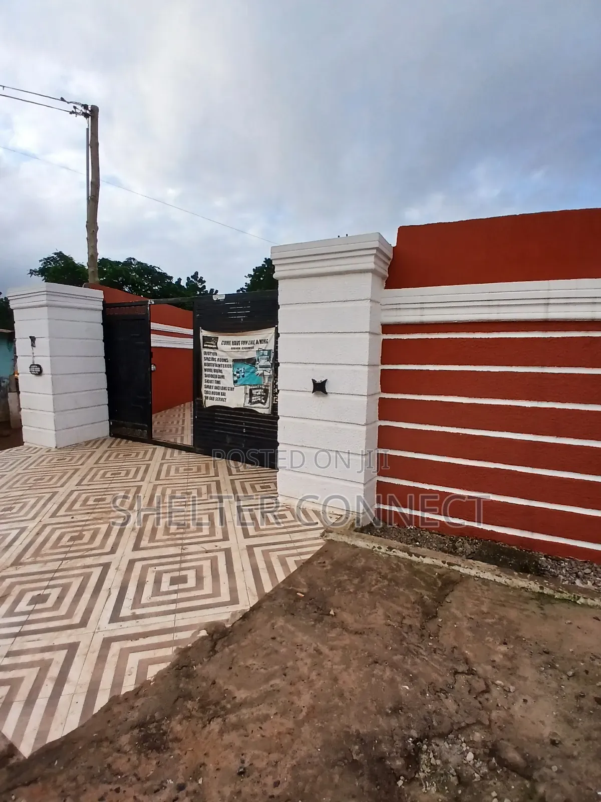 4bdrm House in Oyarifa, Pentecost for sale
