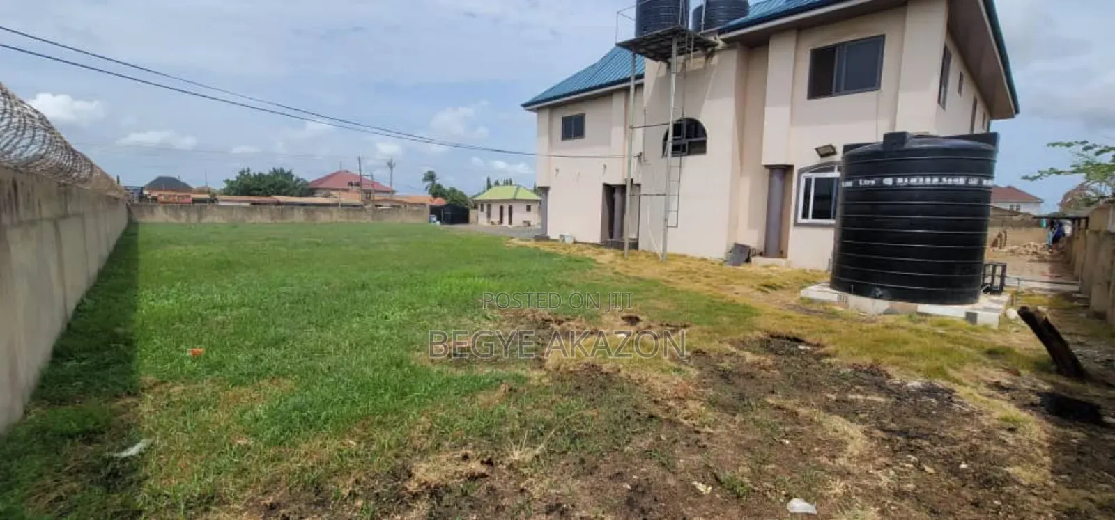 9bdrm Apartment in Begye, Dawhenya for sale