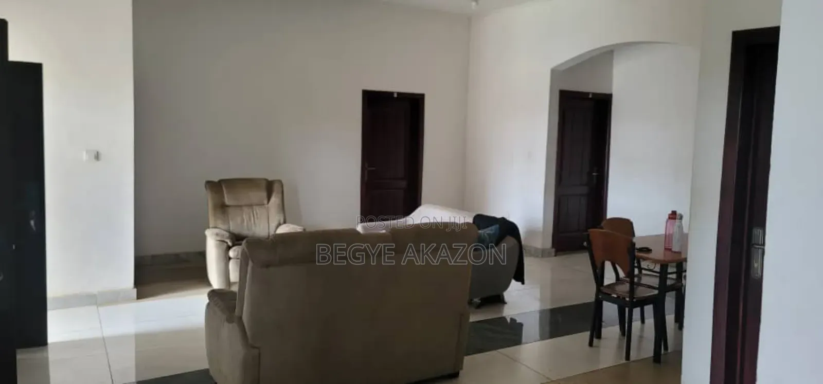 9bdrm Apartment in Begye, Dawhenya for sale