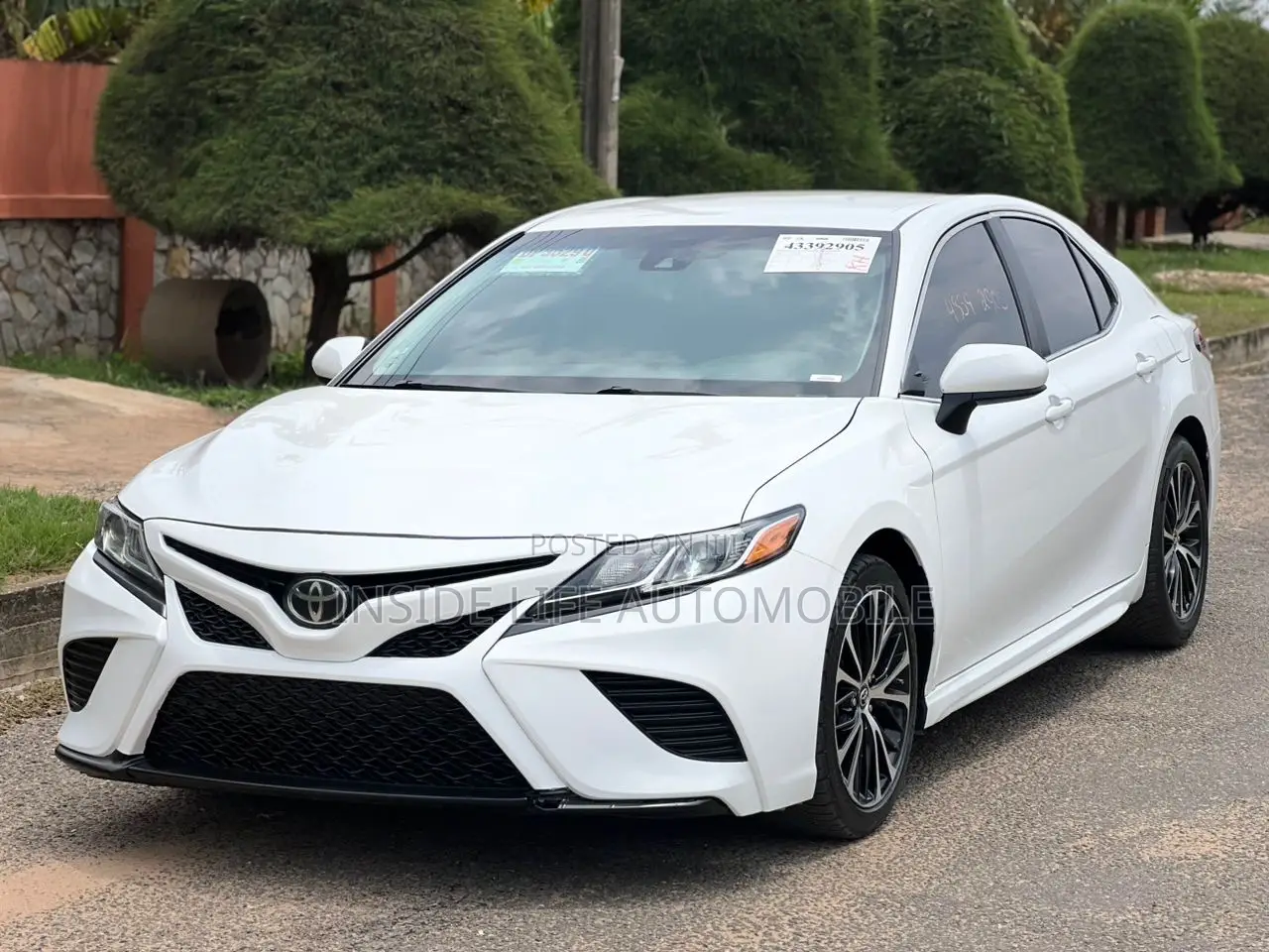 Toyota Camry 2018 White