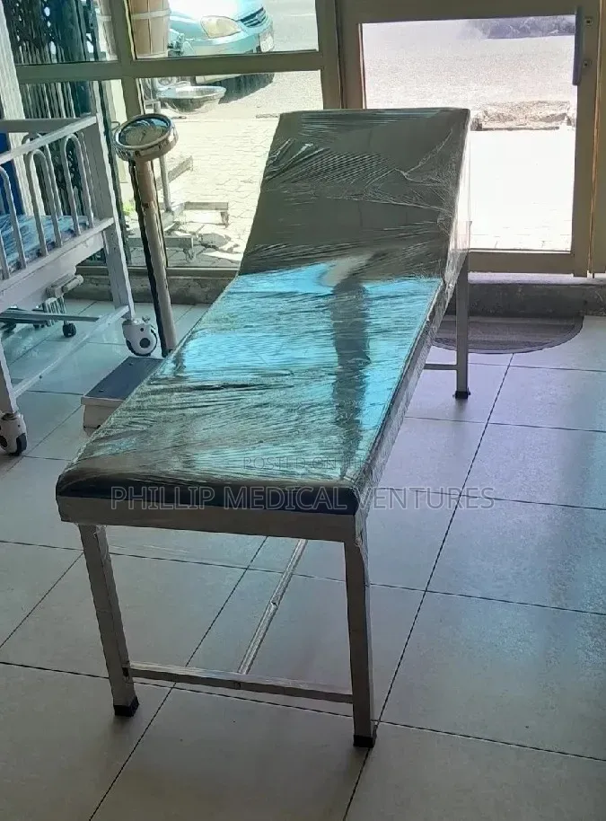 Exams Couch