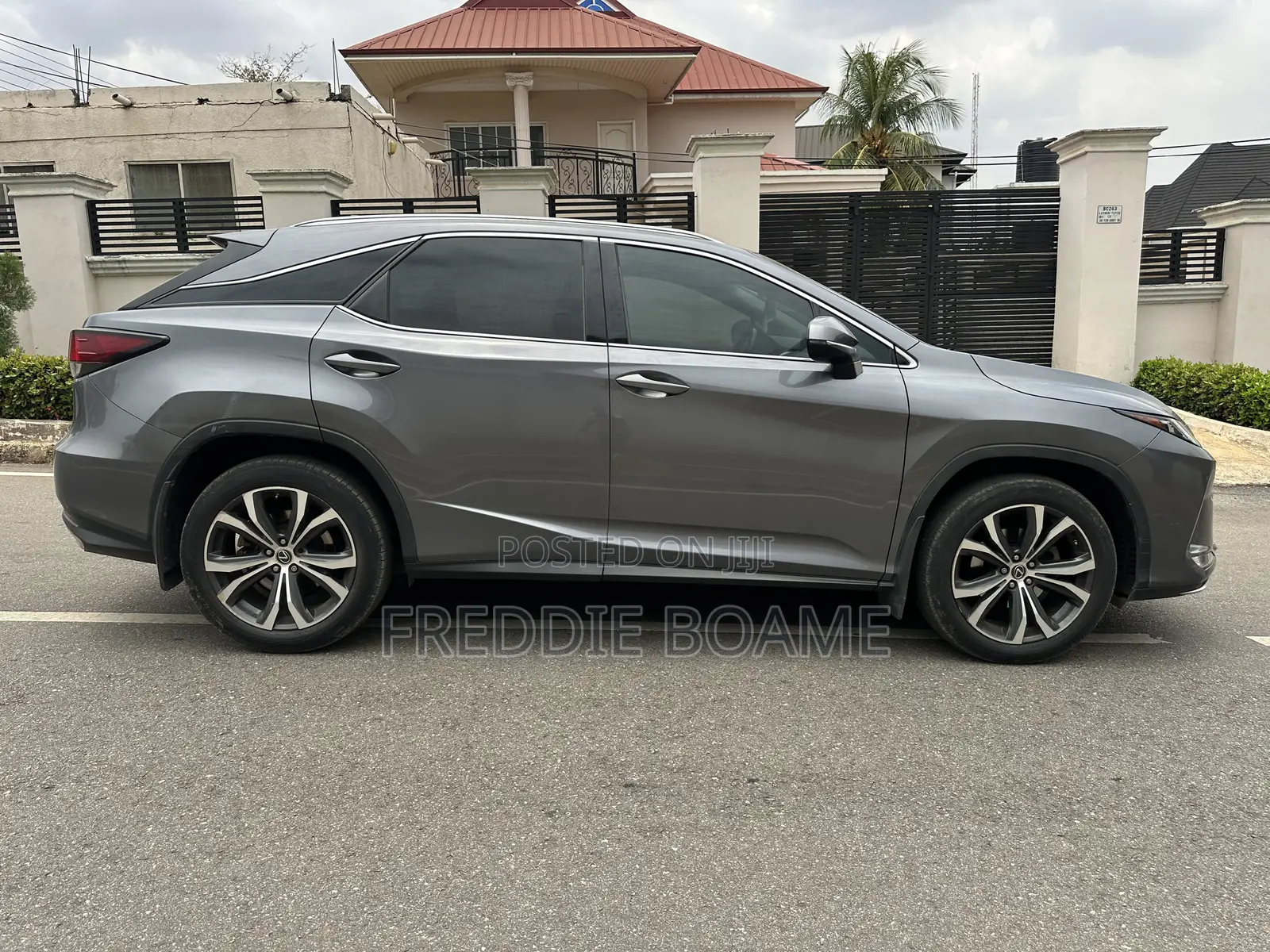 Lexus LX 2020