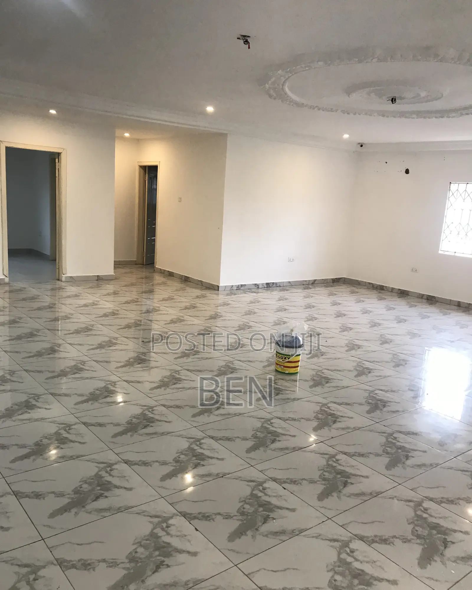 3bdrm Apartment in Tantra Yellow House, Ola Achool Area for rent