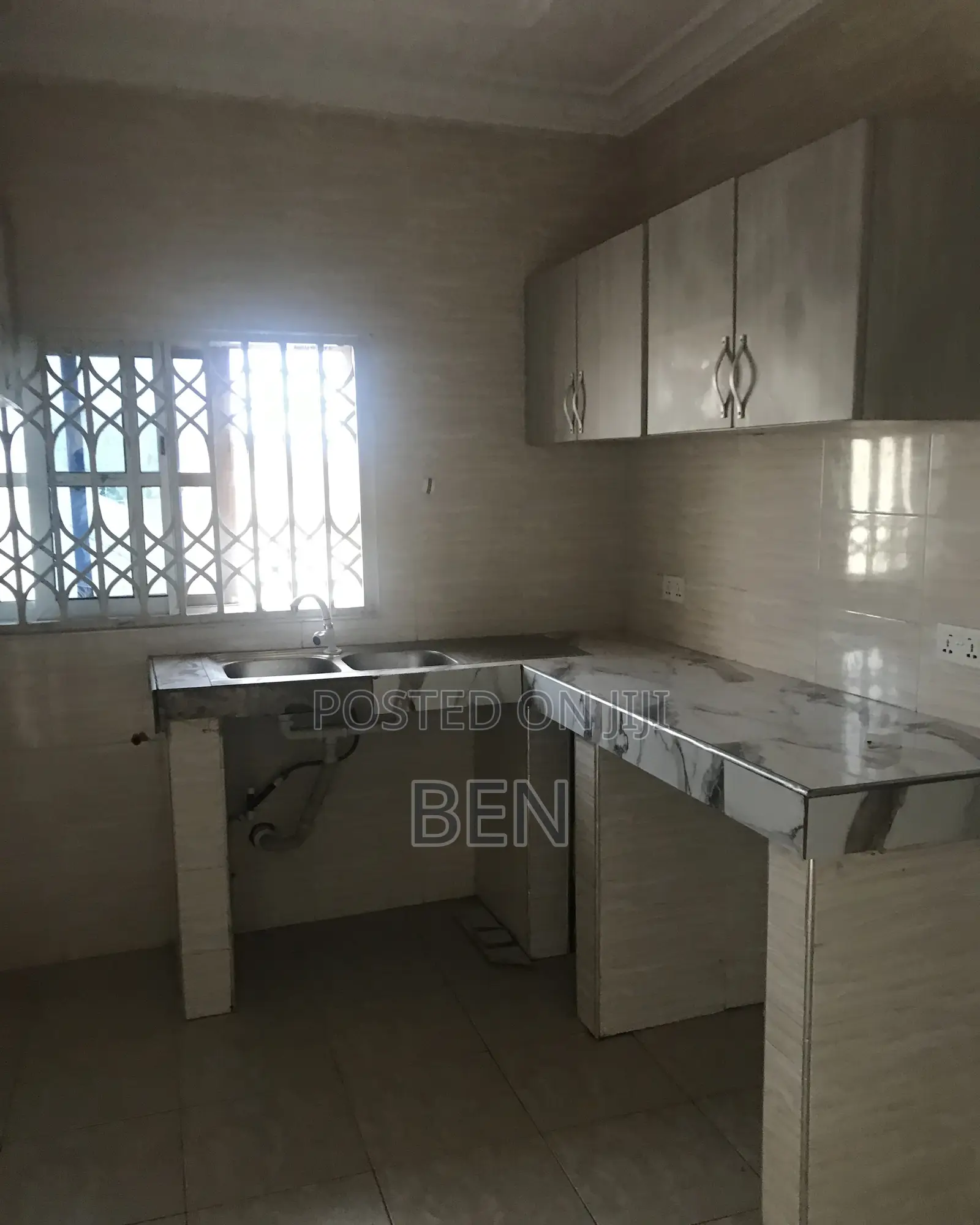 3bdrm Apartment in Tantra Yellow House, Ola Achool Area for rent