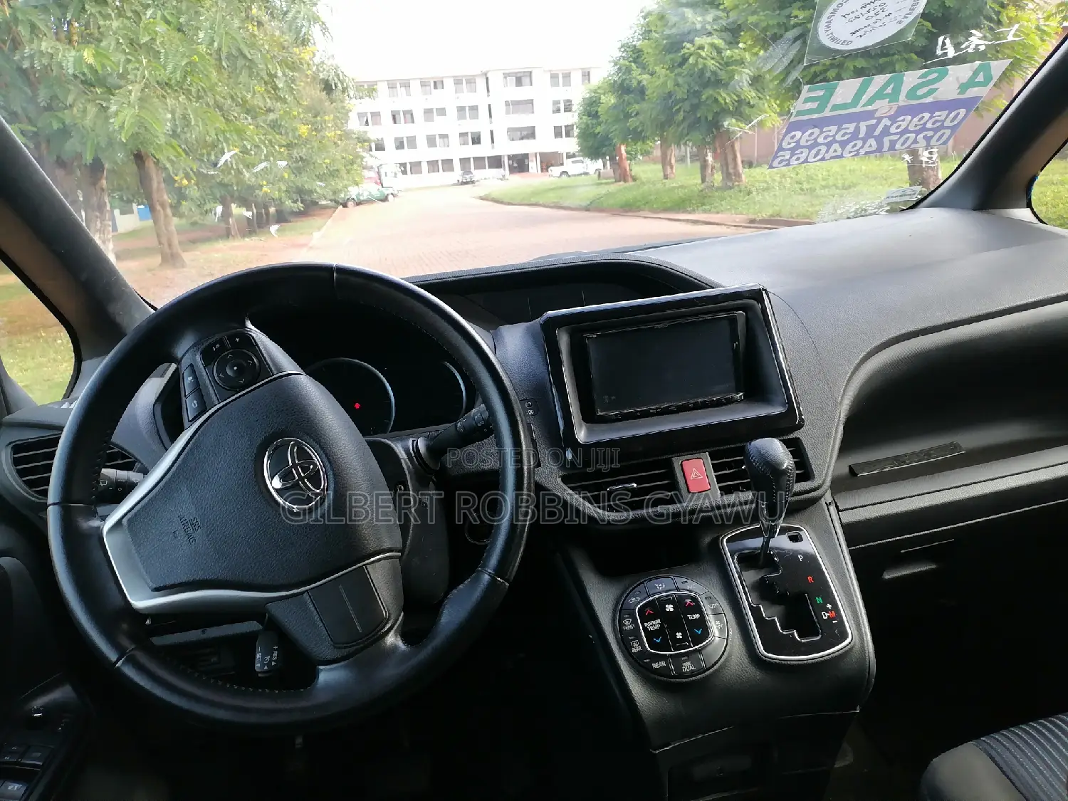 Toyota Voxy SV Premium 2014 Black