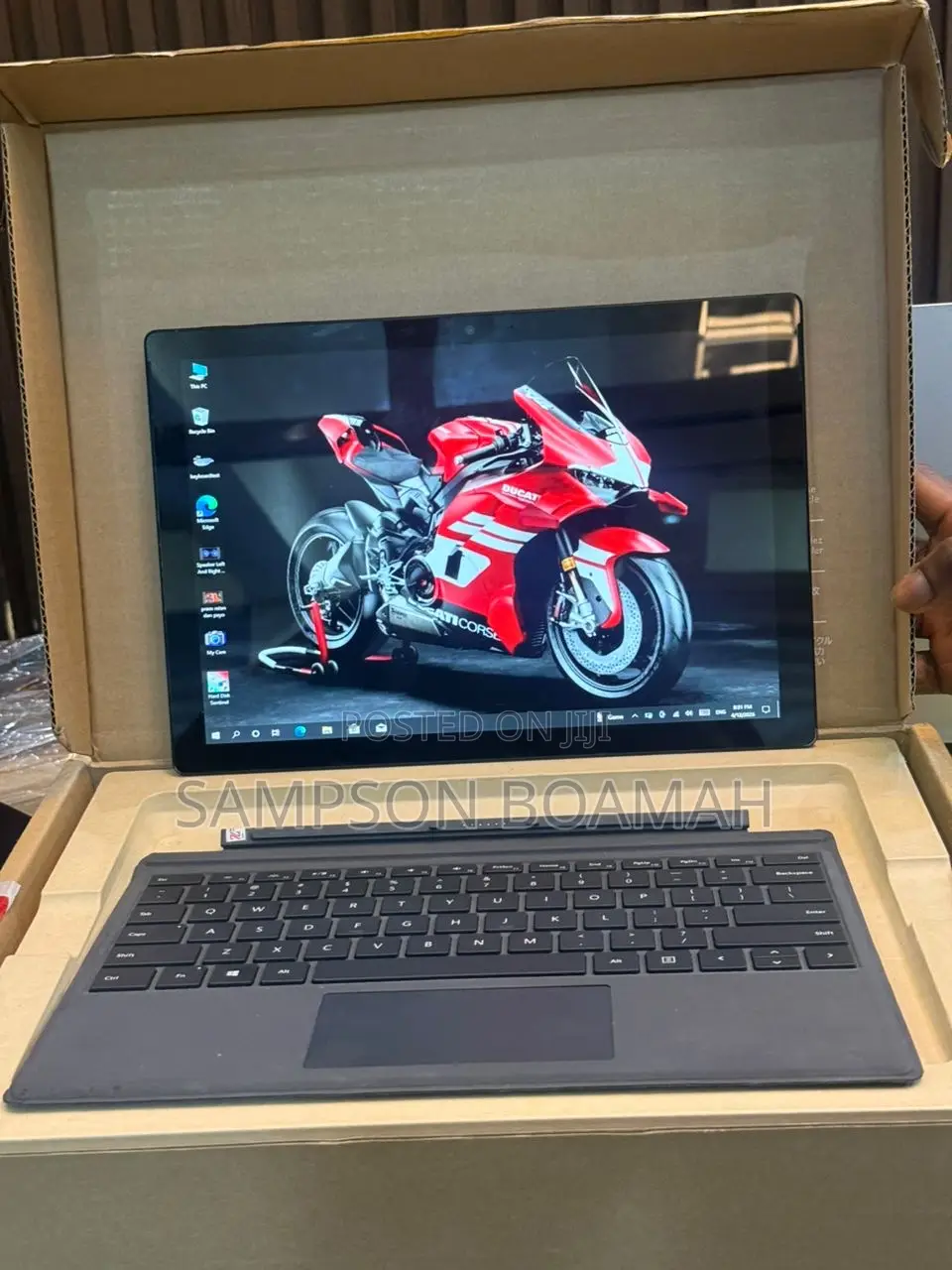 New Laptop Microsoft Surface Pro 6 8GB Intel Core i5 SSD 256GB