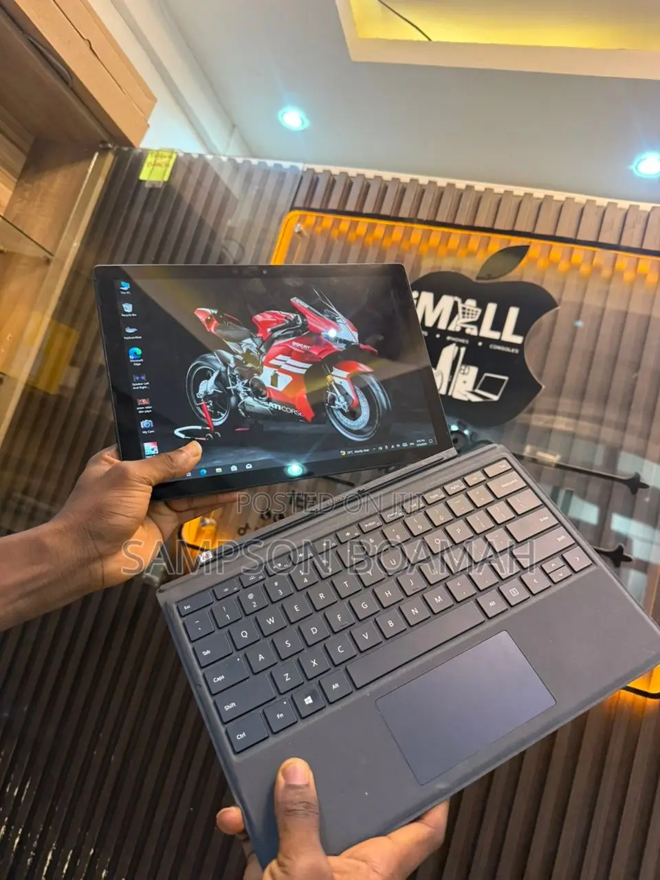 New Laptop Microsoft Surface Pro 6 8GB Intel Core i5 SSD 256GB