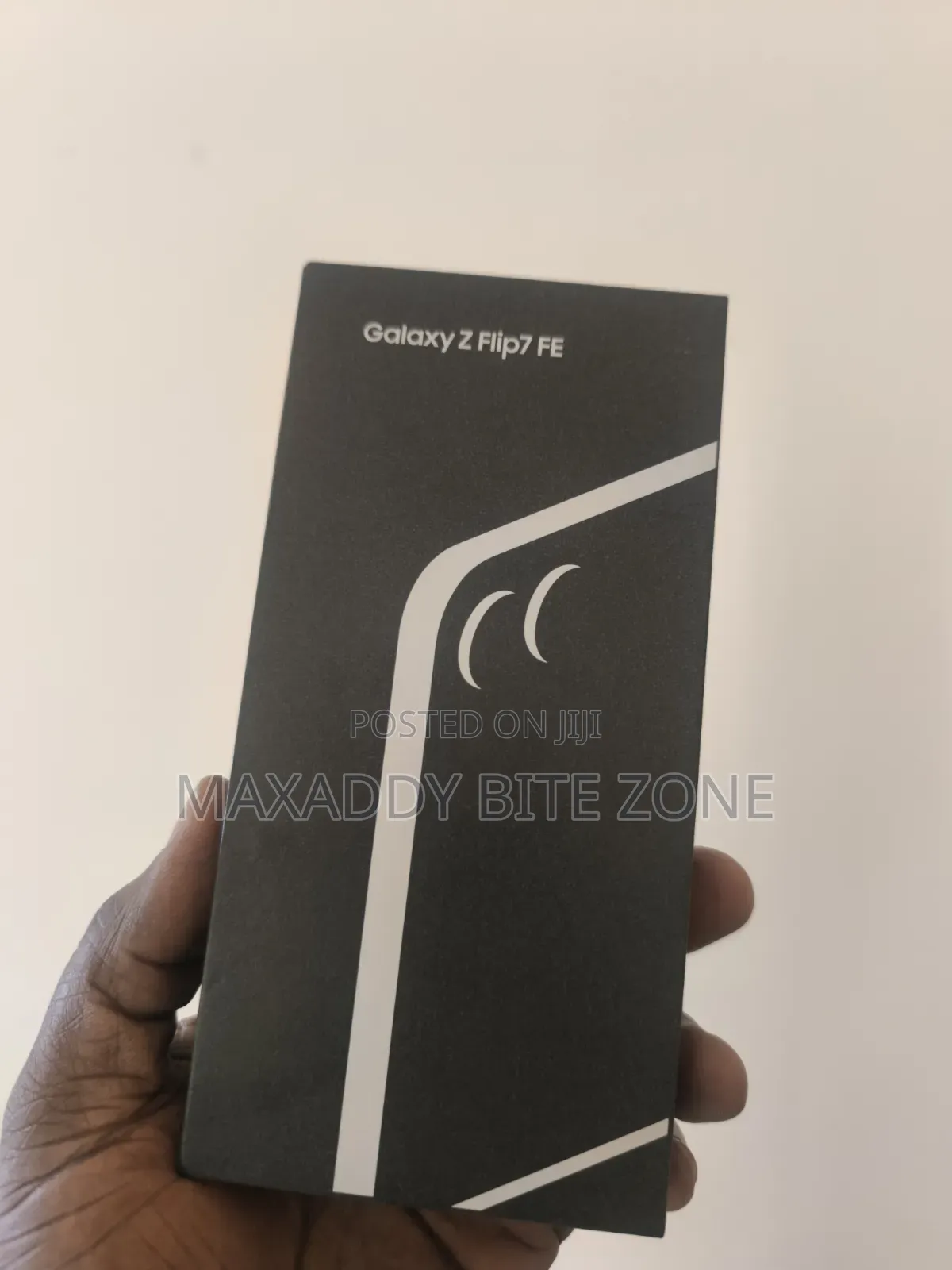 New Samsung Galaxy Z Flip7 FE 5G 128 GB Black