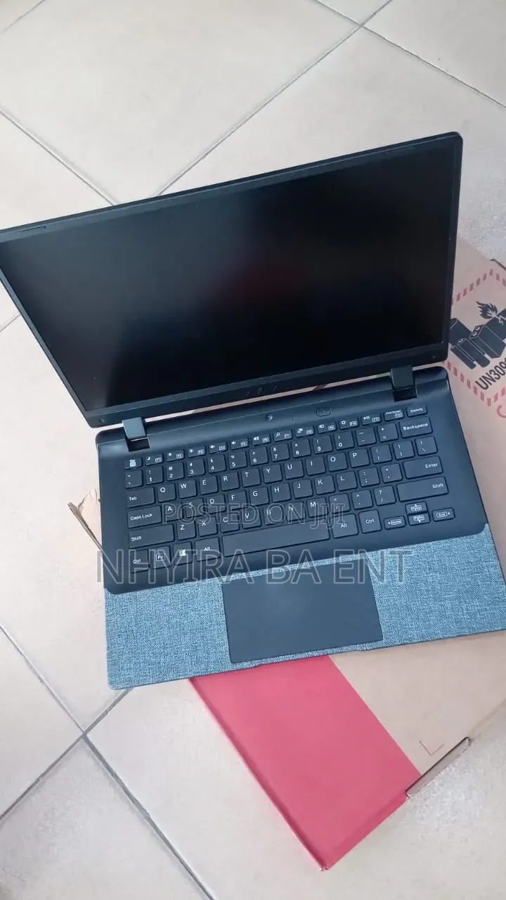 Laptop Avita Essential 14 4GB Intel SSD 128GB