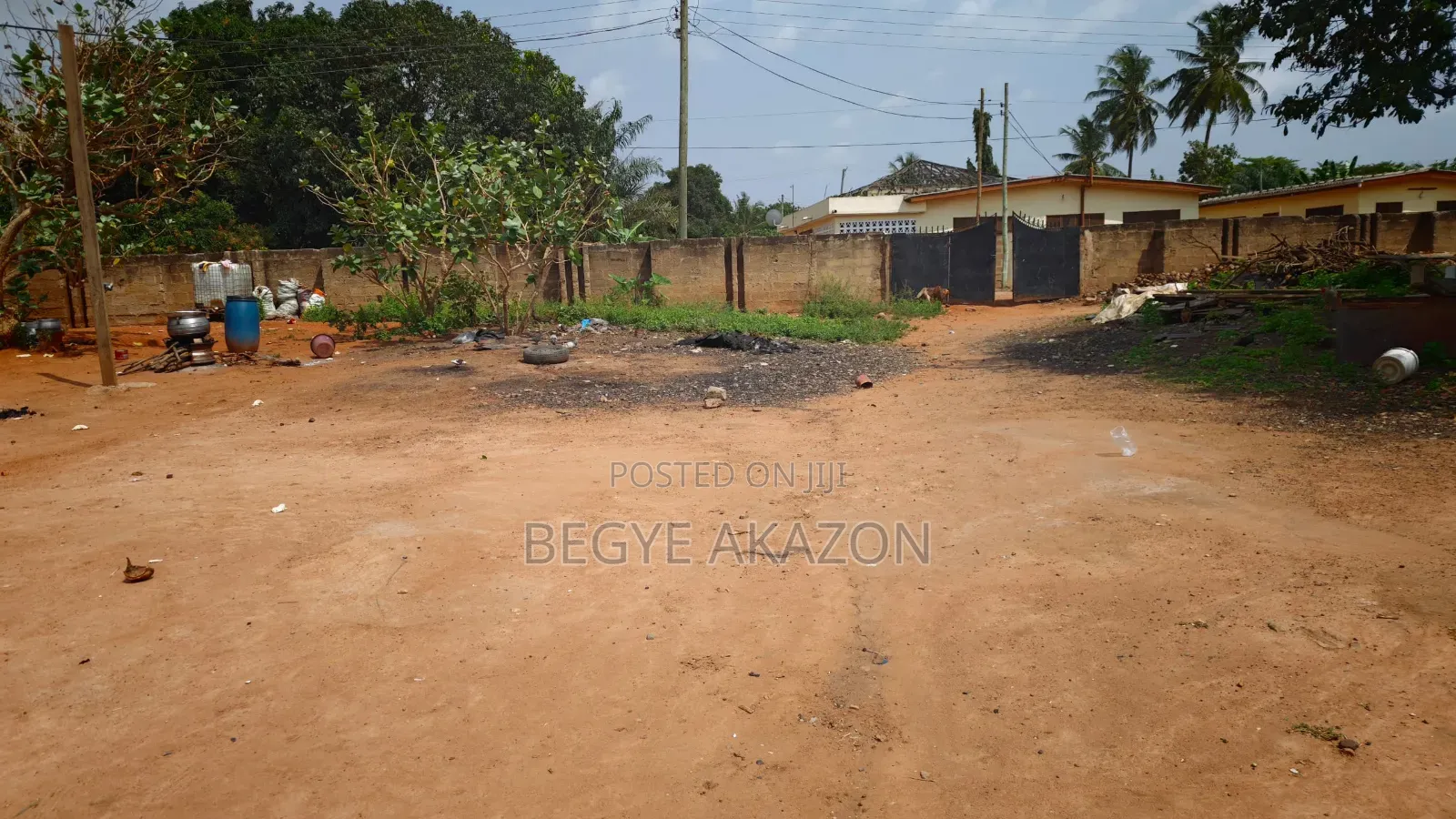 2.5 Acre Land for Sale at Madina