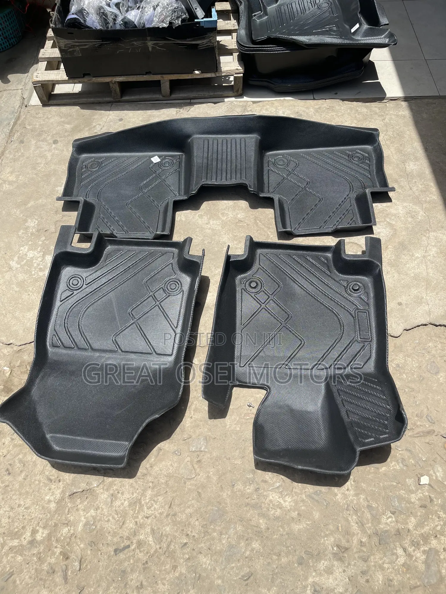Rav4 Floor Mat (Bucket Type)