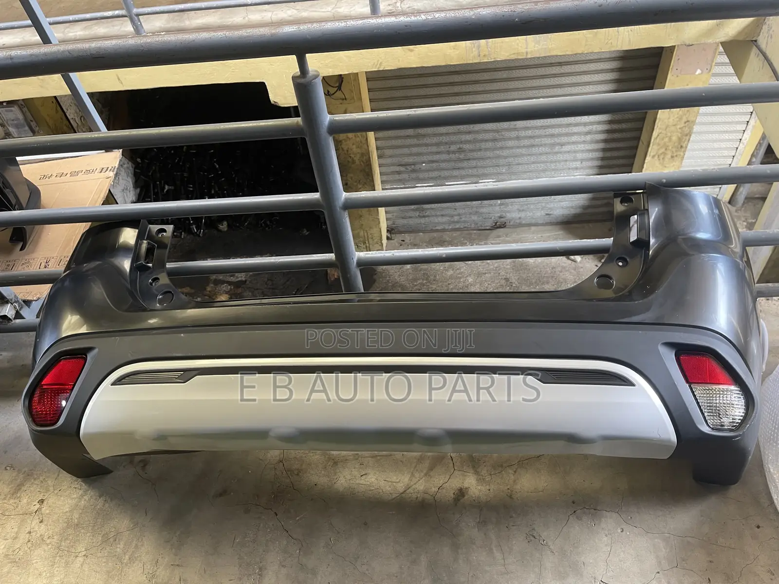 Outlander 2016-2020 Back Bumper Complete