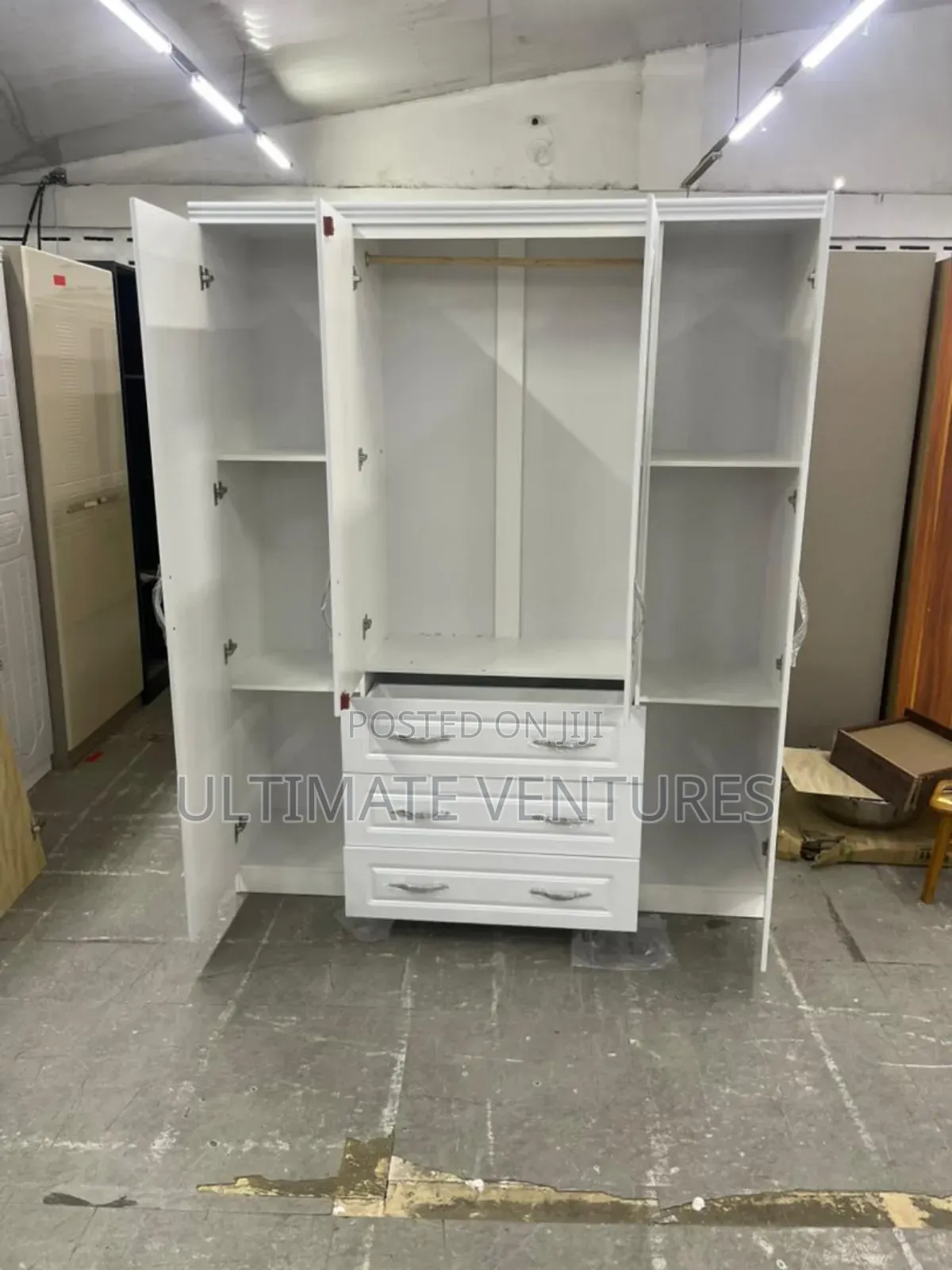 4-Door White Mirrored Wardrobe With 3 Drawers
