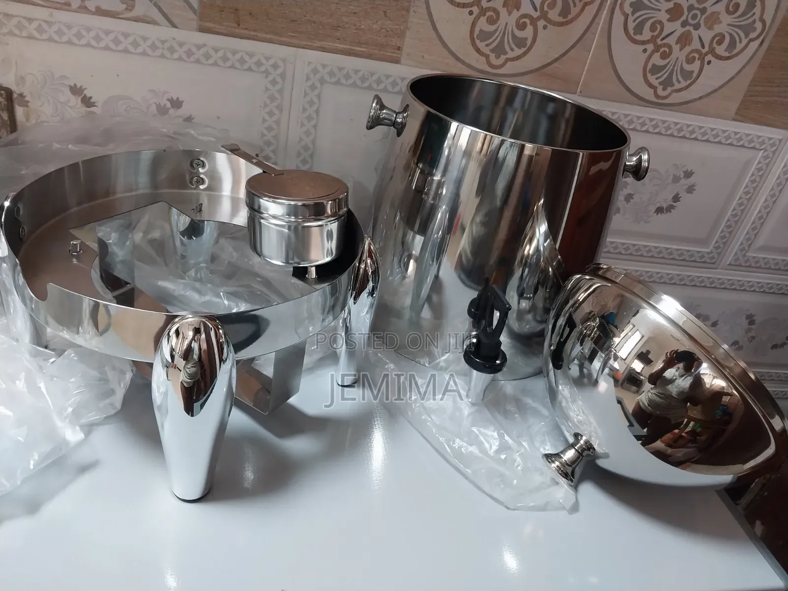 12l Stainless Steel Beverage Dispenser With A Heating Source