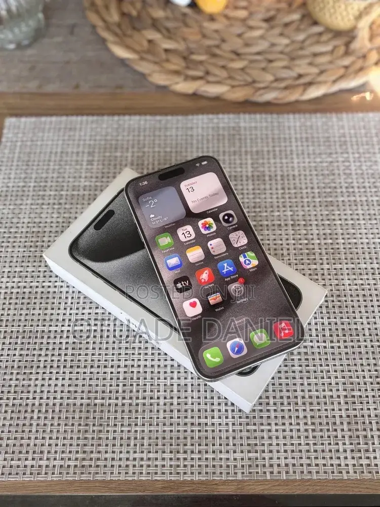 Apple iPhone 15 Pro Max 256 GB White