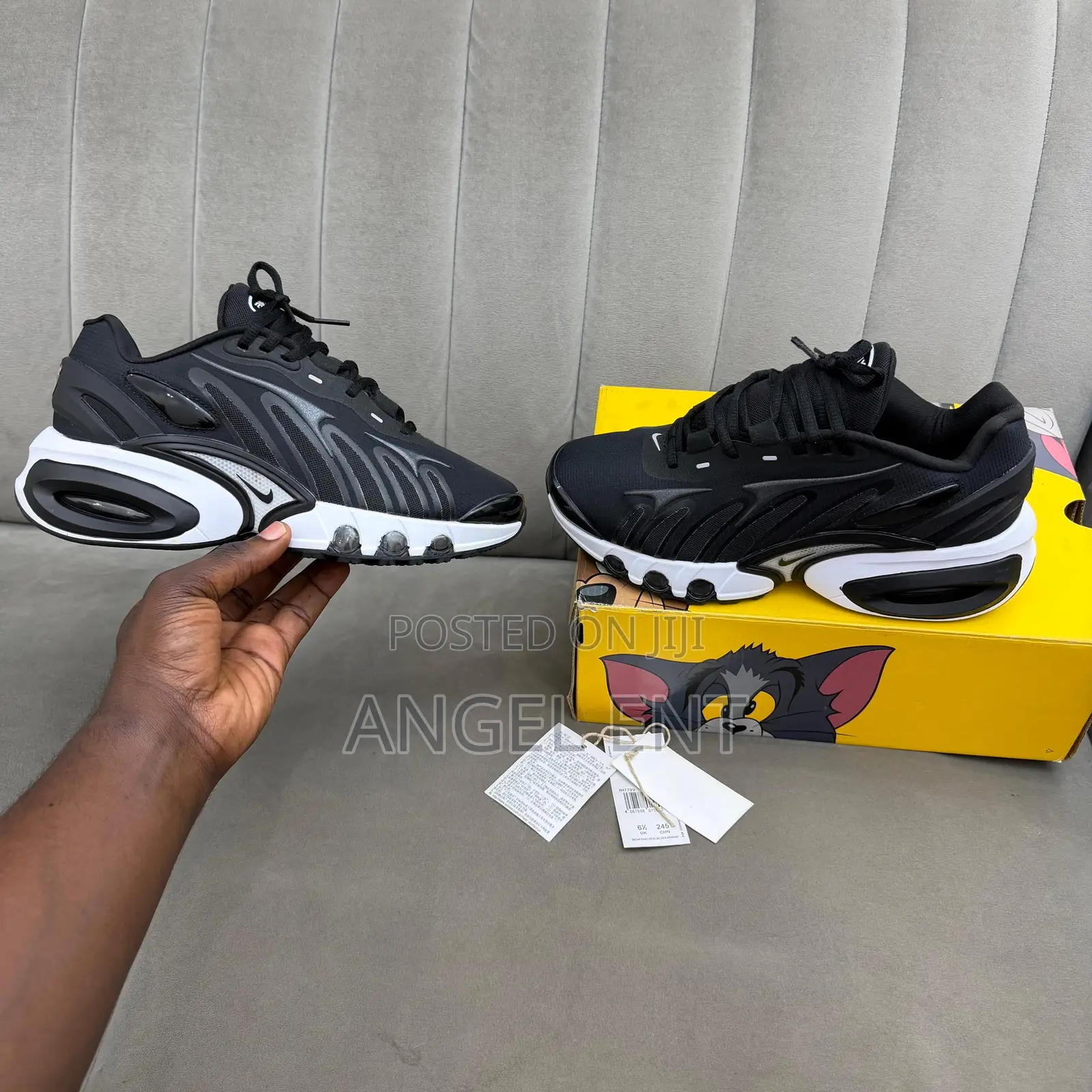 Nike Air Max Dn Available in Black and White