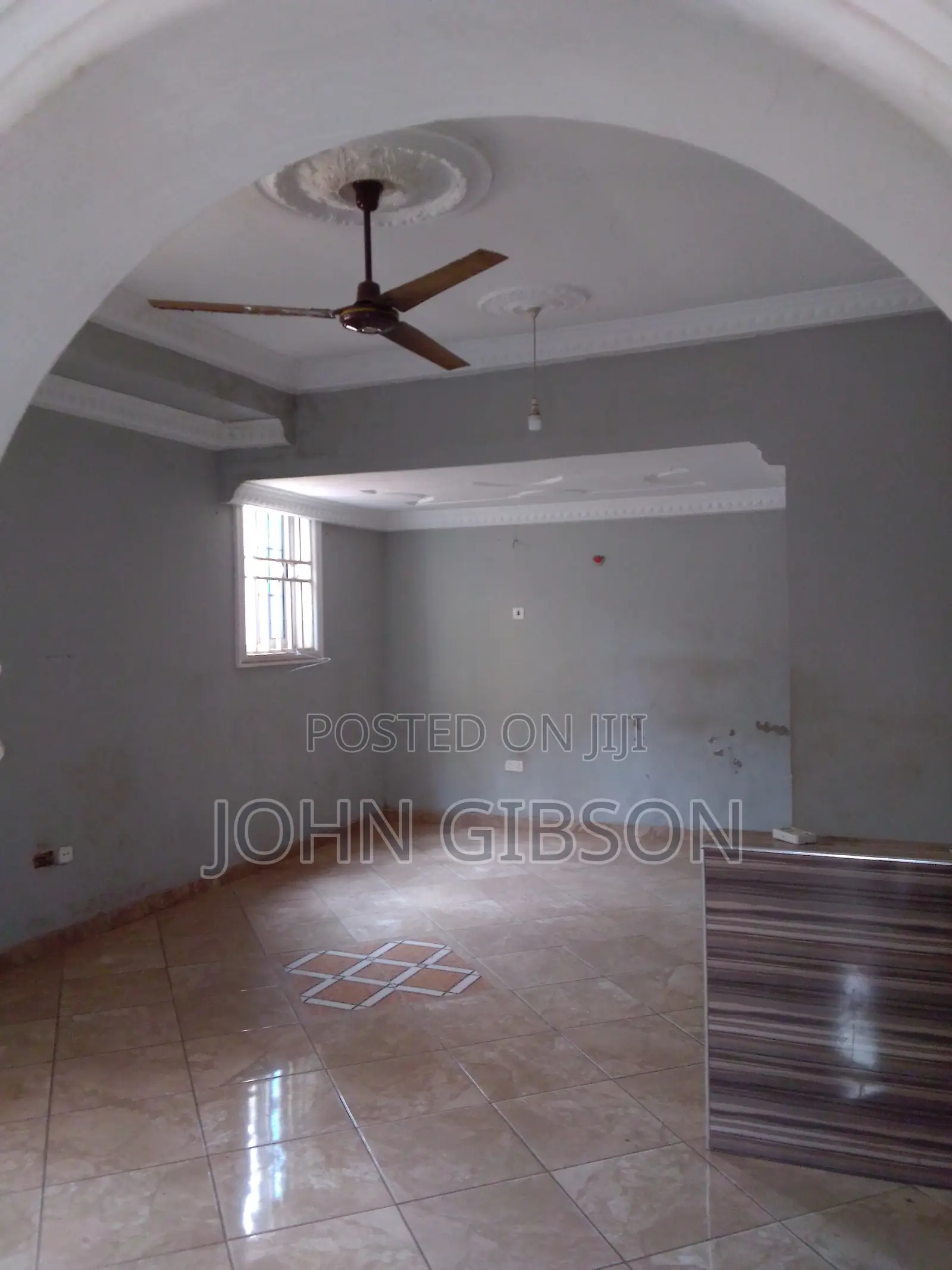 2bdrm Apartment in 2 Bedroom Apartment, Housing Down for rent
