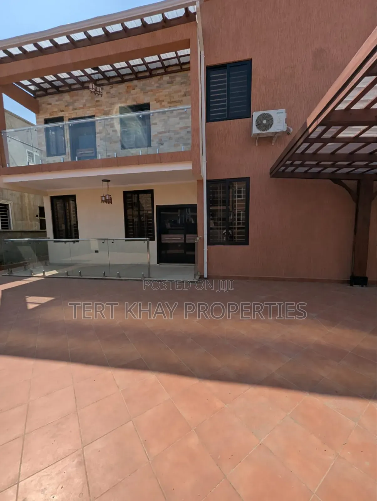 4bdrm House in The Mall, Achimota for rent